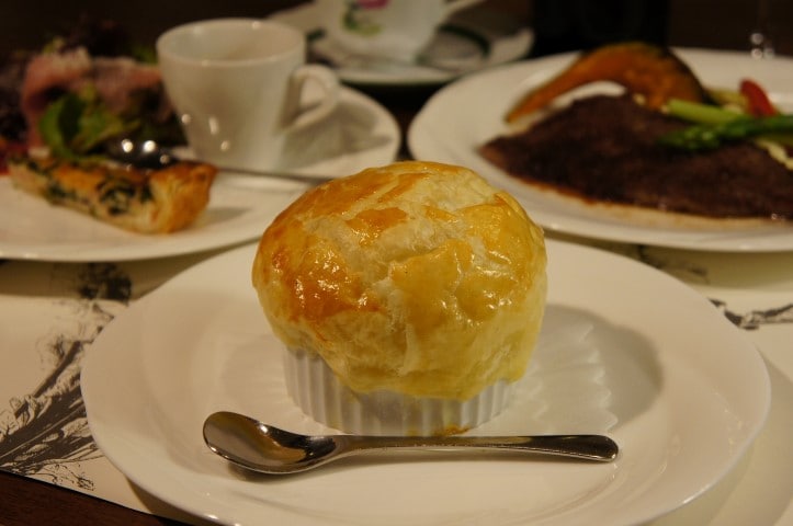 我們引以為傲的餡餅湯
