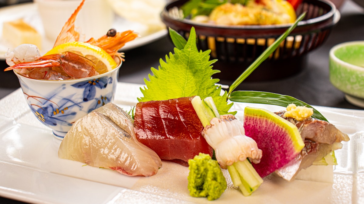 Contoh Menu untuk Juli-Agustus 2026: Sashimi♪
