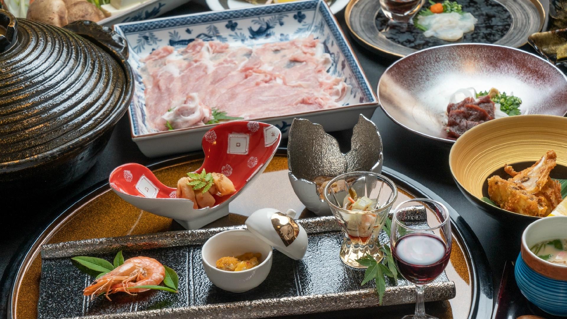 晚餐的一個例子（九重“夢想”豬肉火鍋懷石料理）。