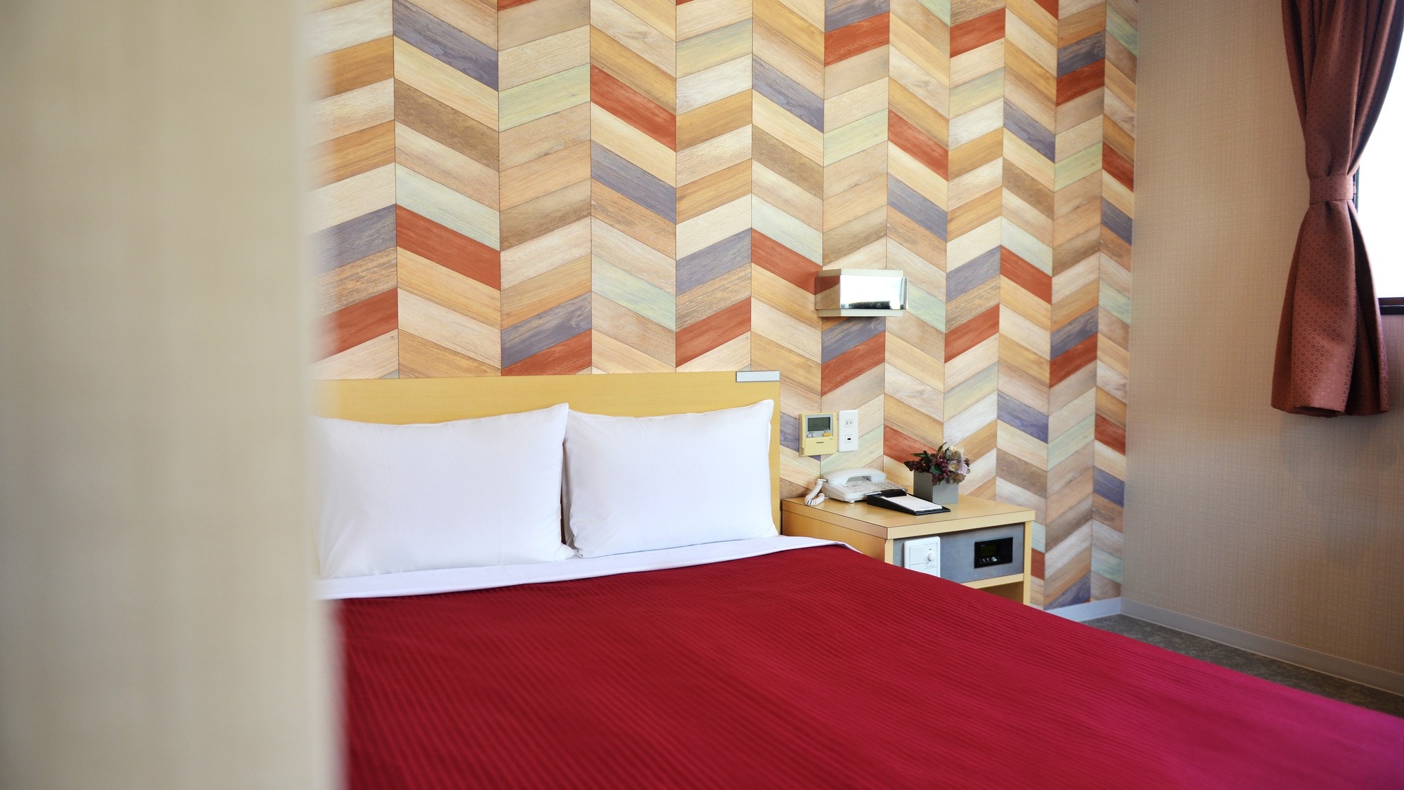 <Guest room image>