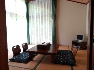小屋內部