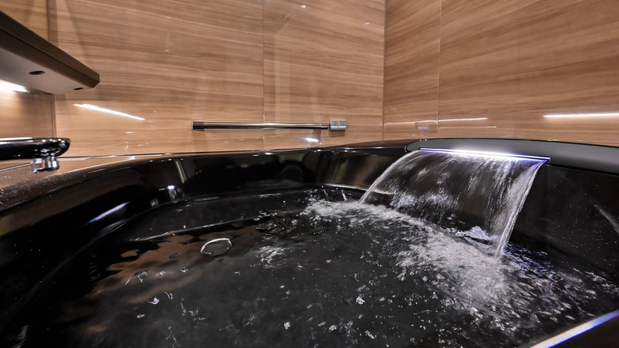 [Japanese Luxury Suite - Kagura] Bath with jet bath