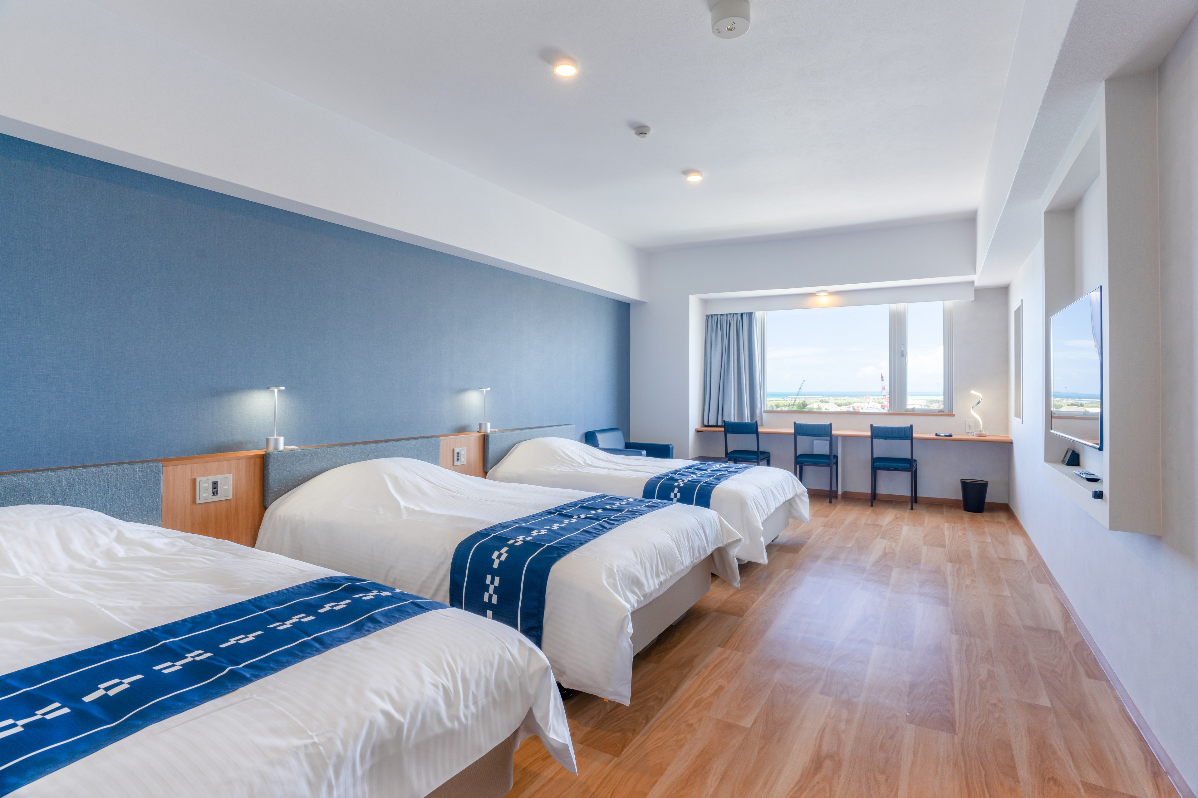 High floor triple room