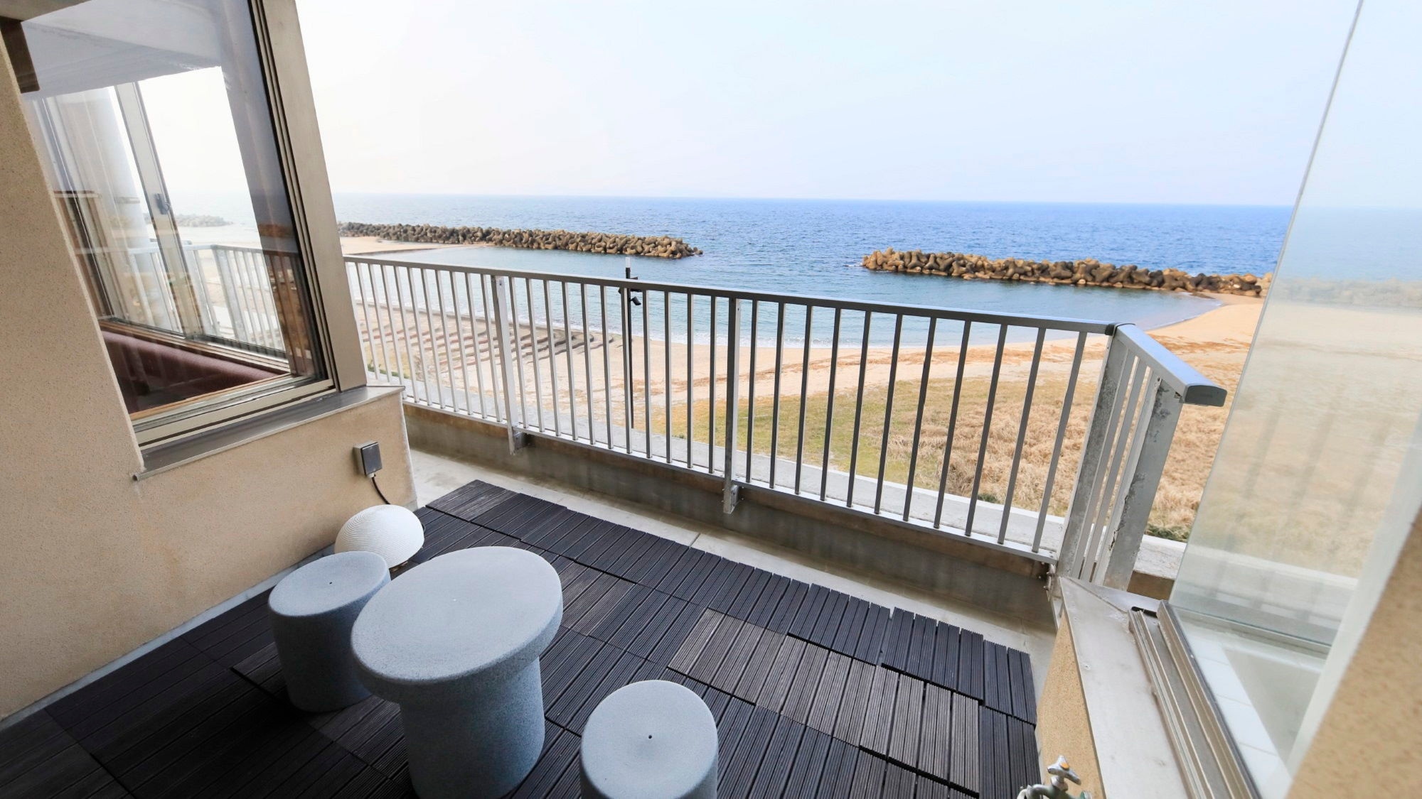 13 tatami Japanese-style room with open-air bath (example)