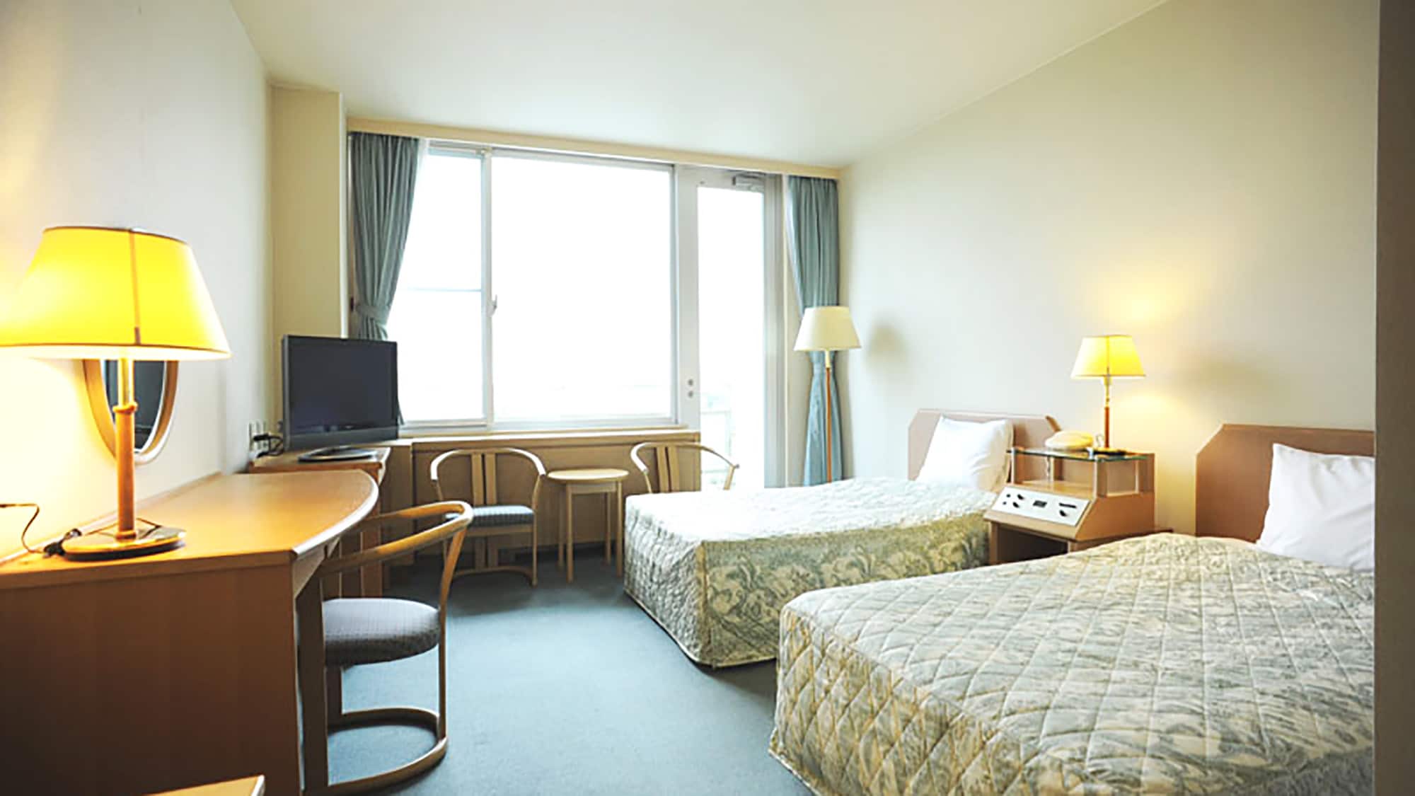 *Guest room example: Twin