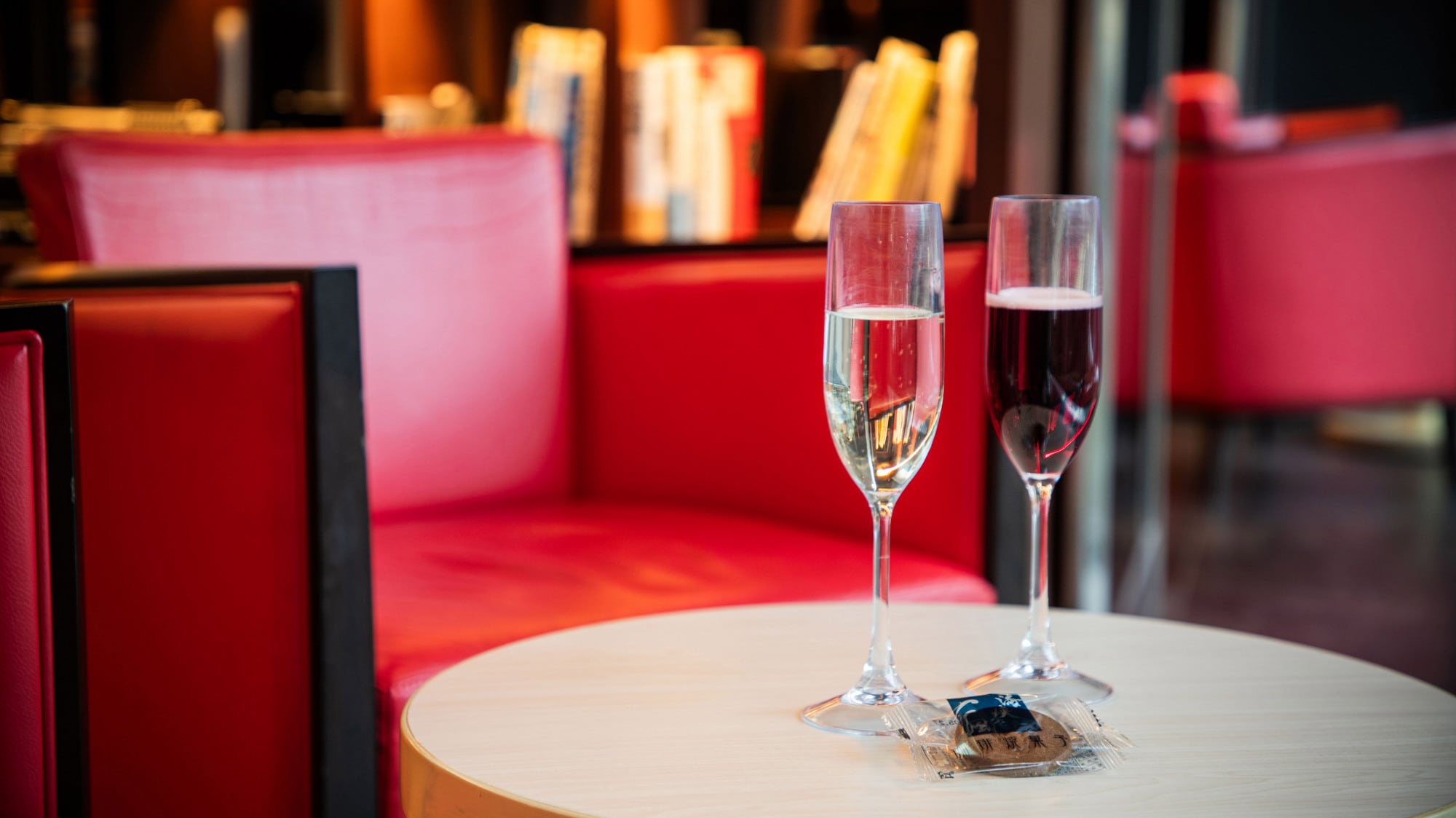 [1F Lounge] Toast with sparkling wine