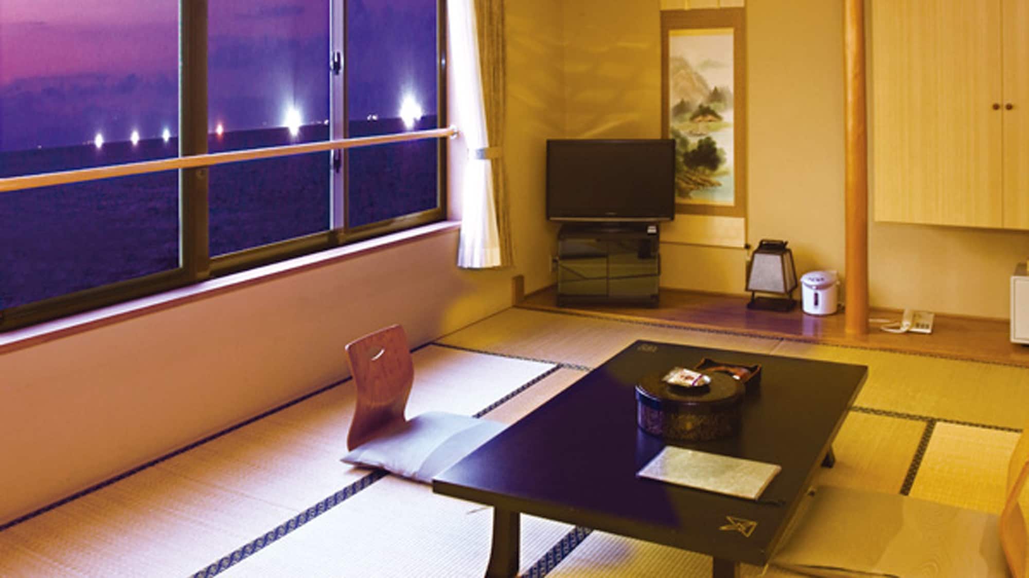 [Japanese-style room] Night scenery