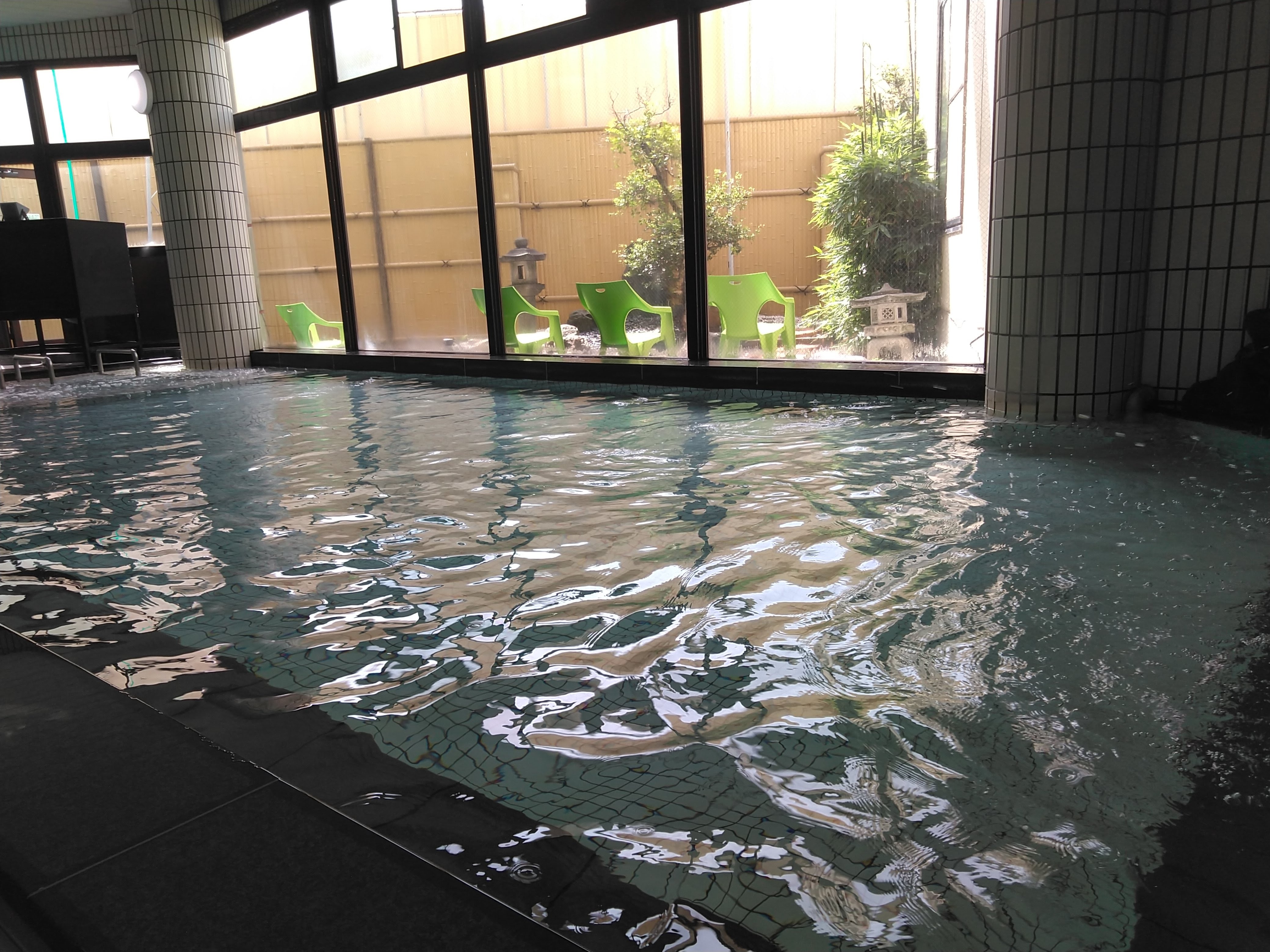 A large bath using natural water
