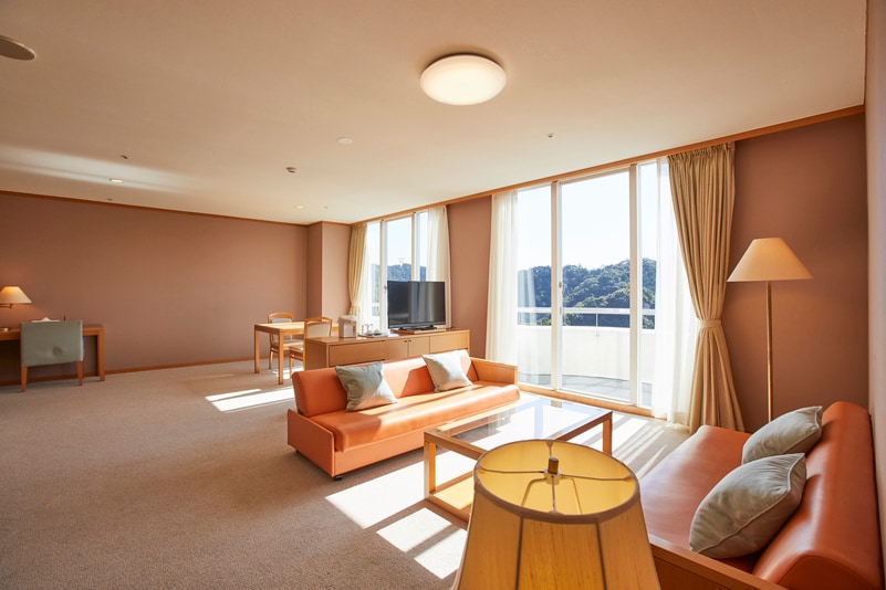 Deluxe Twin Room [71㎡] (Non-smoking)
