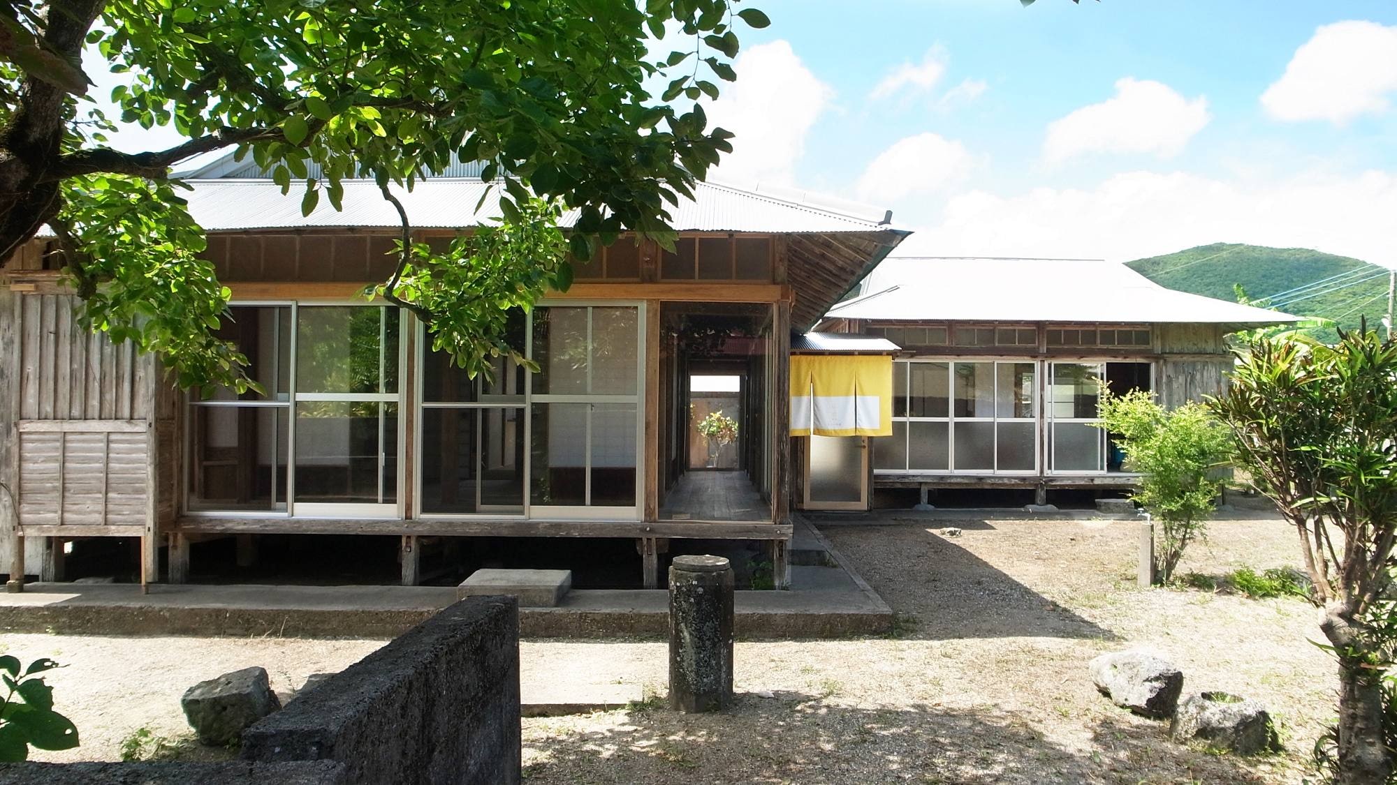 <Lily's House> Exterior