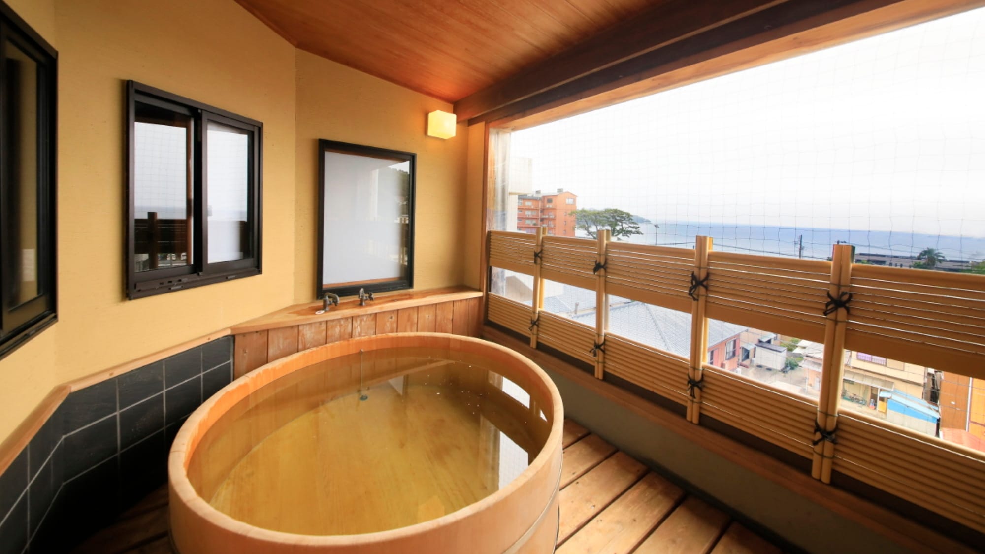 [Japanese-style room with open-air bath] Popular guest room ★