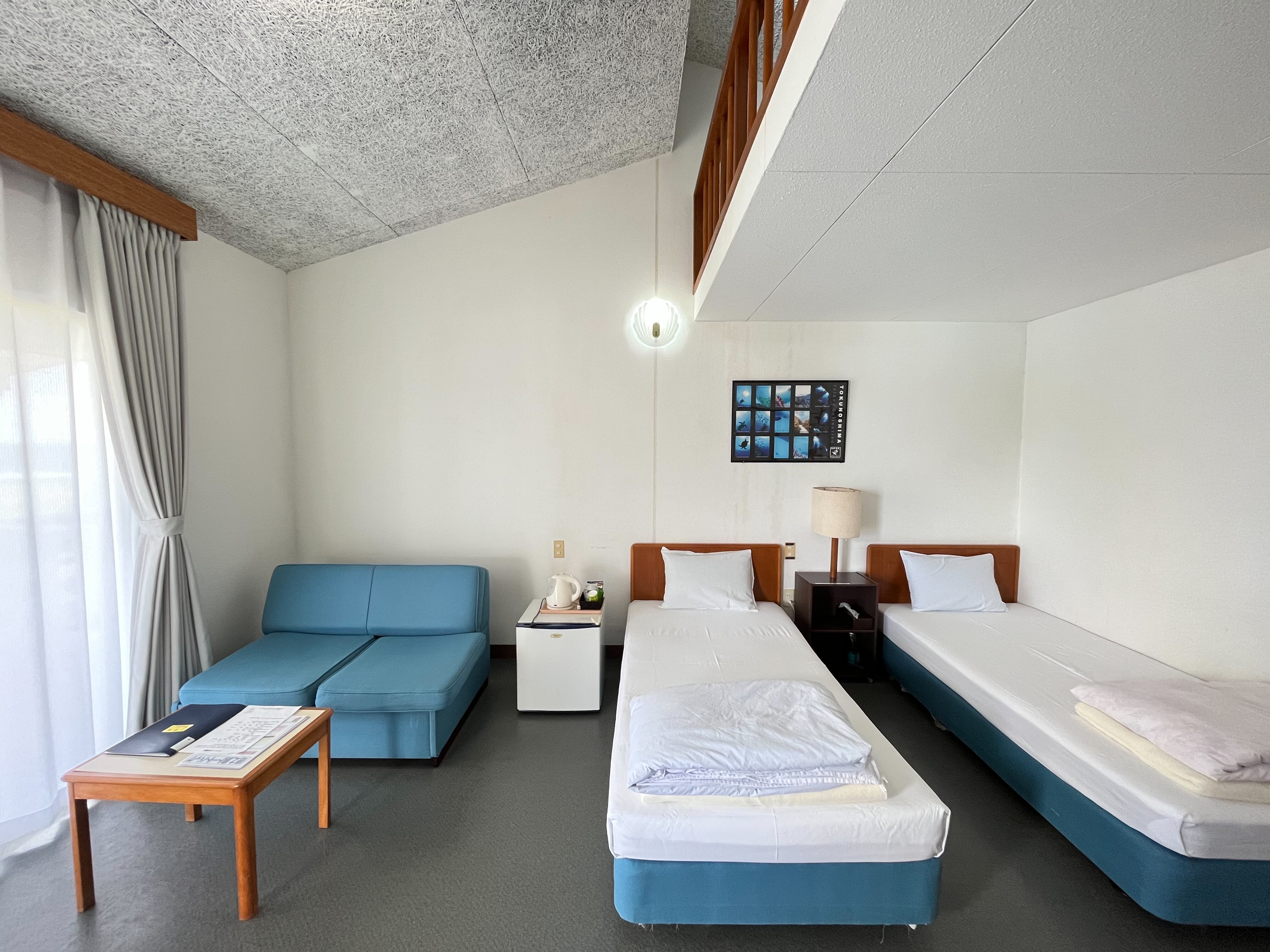 Old building: Spacious double room