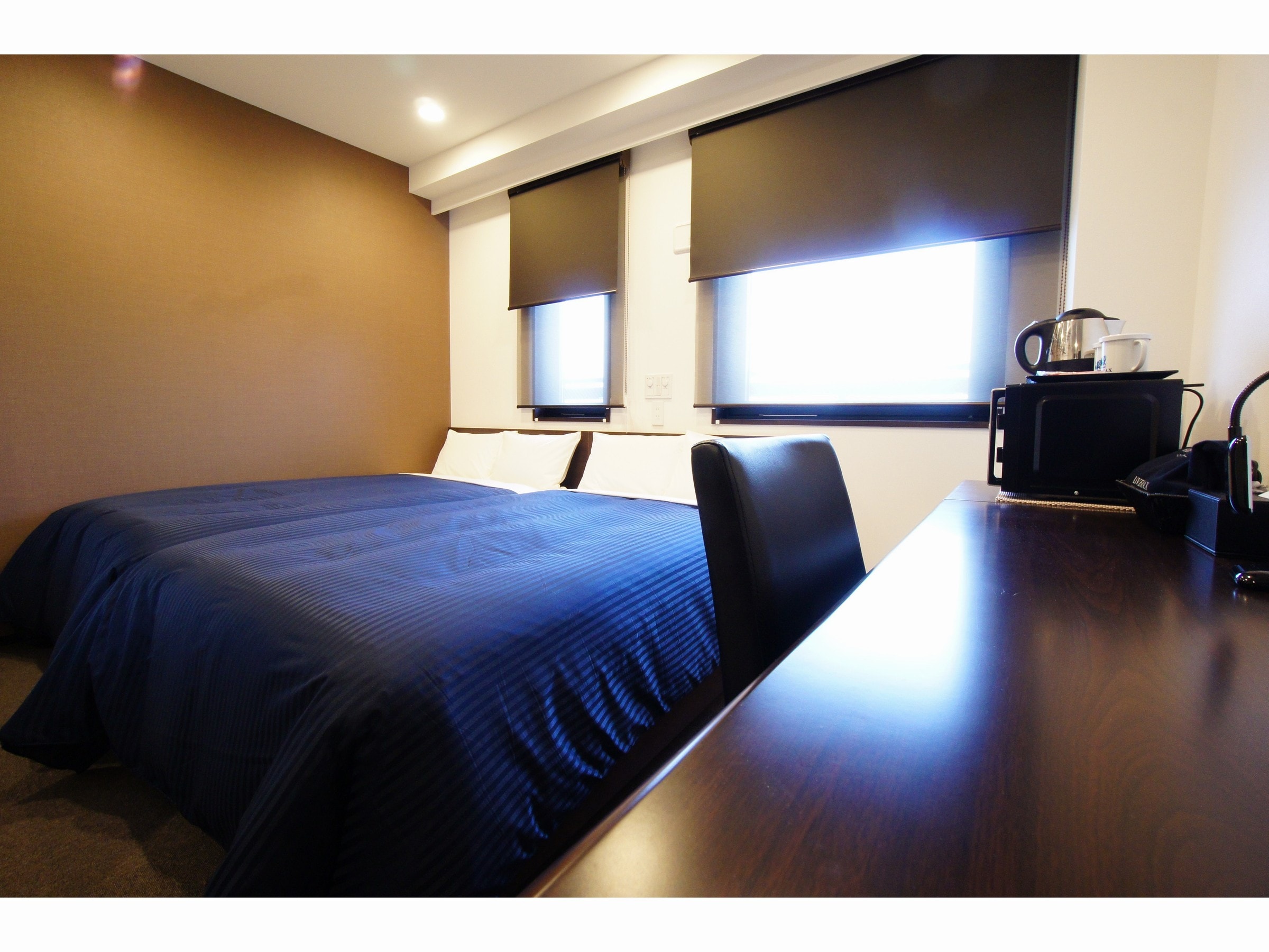 [Twin room] Simmons semi-double bed is adopted.