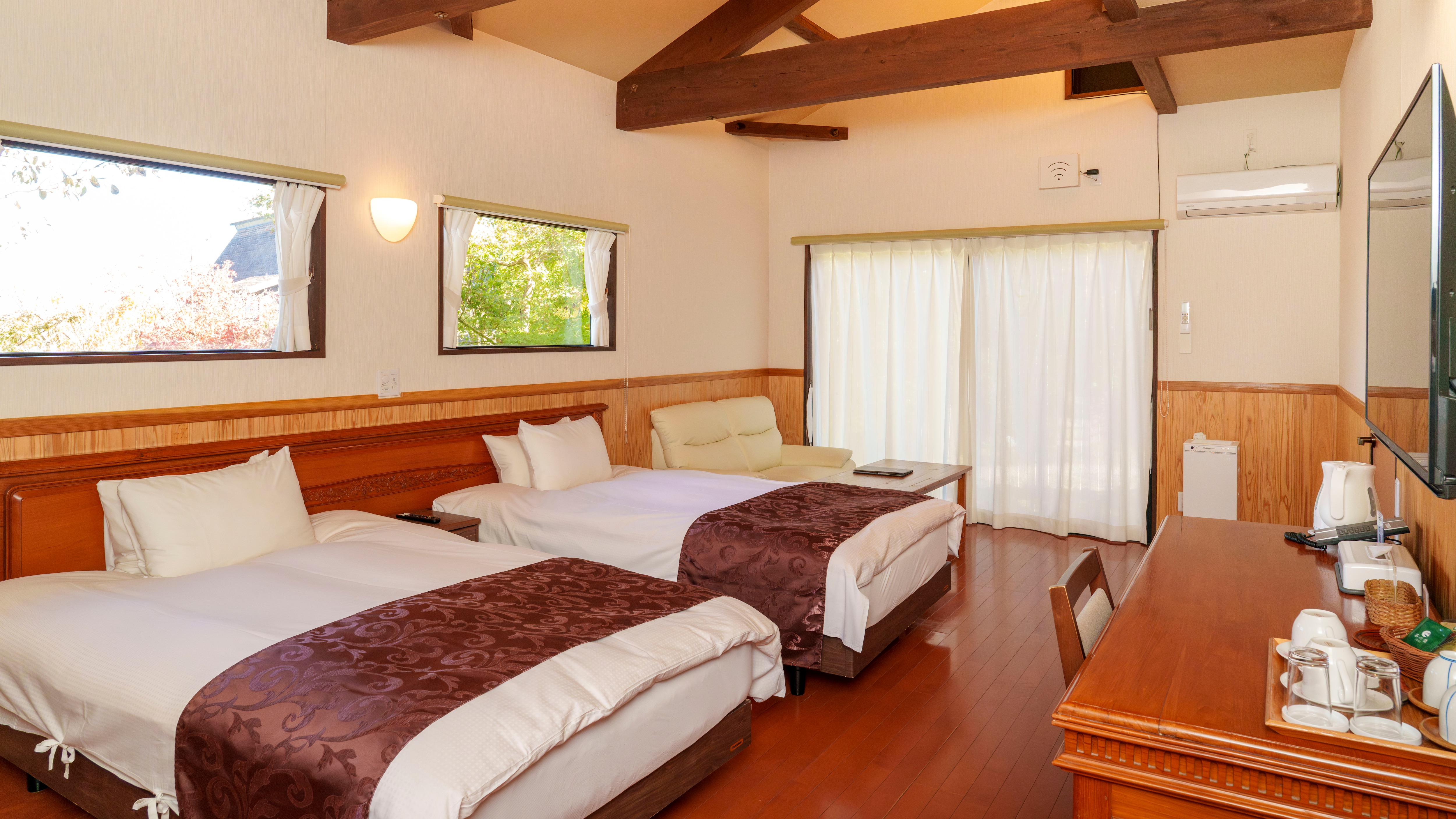Kamar kembar bergaya Barat