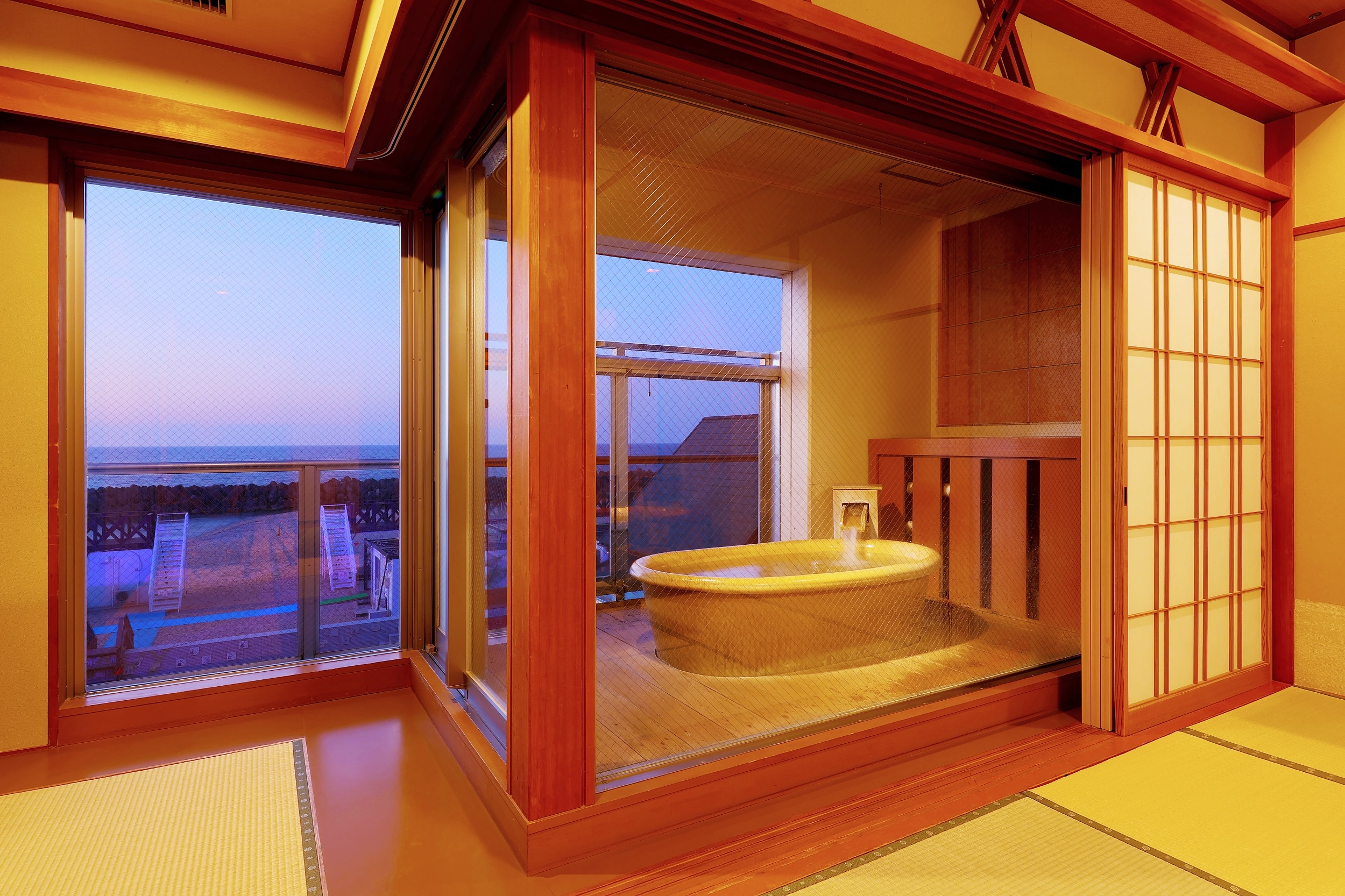 附觀景露天浴池的日式房（露天例）