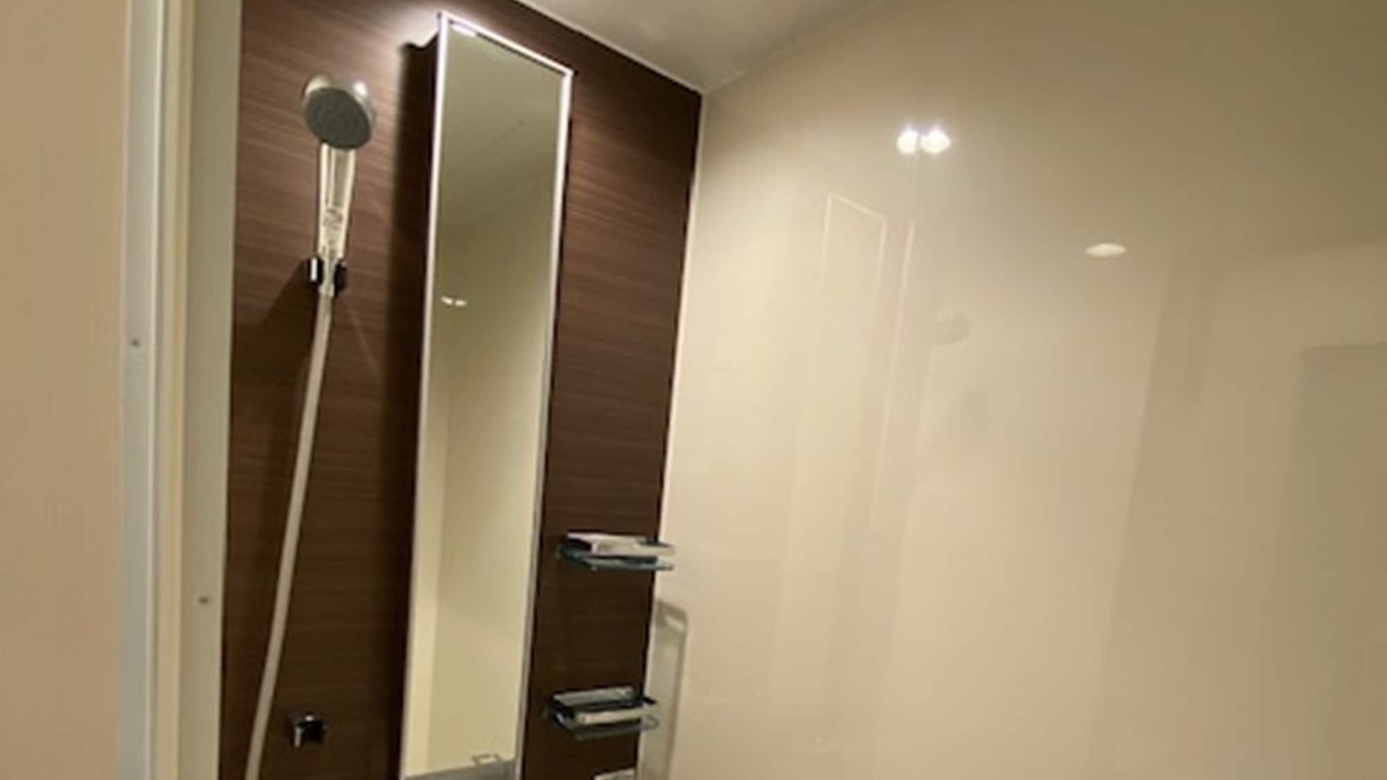 *【shower room】