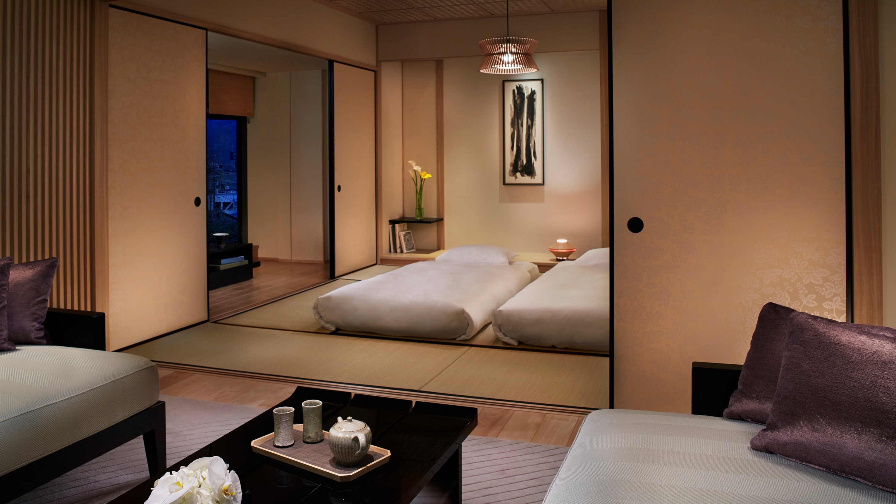 Guest room / corner suite TATAMI bedroom
