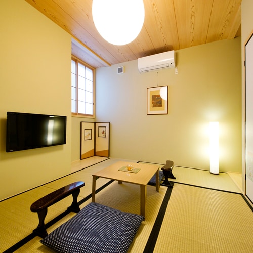[Japanese-style room 6 tatami mats] 3 futons / 11 square meters / Wi-Fi