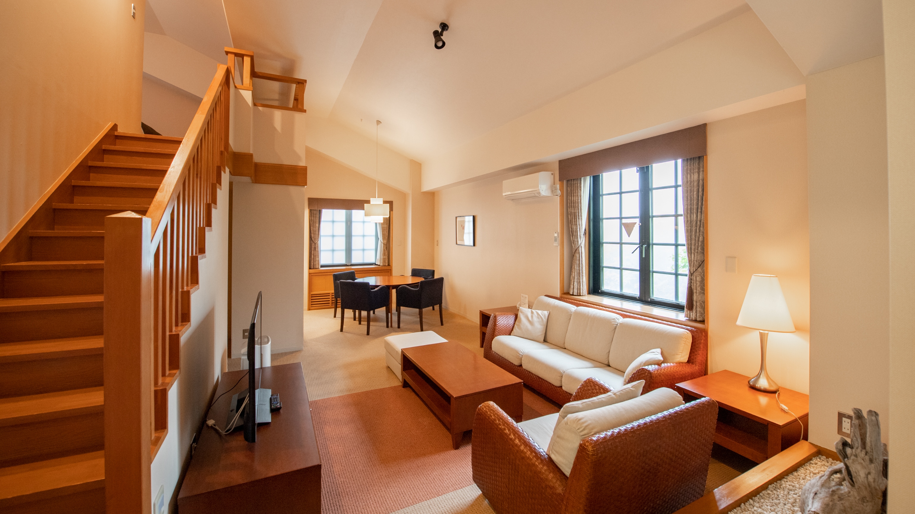 [Non-smoking] Maisonette Suite Room for 1 to 4 people