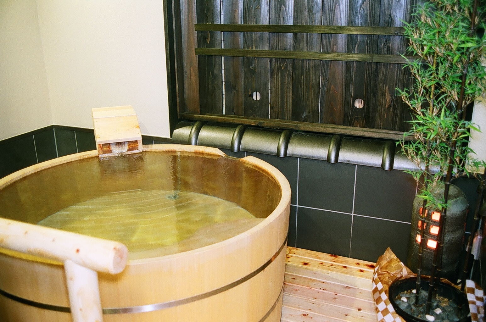 With open-air cypress bath
