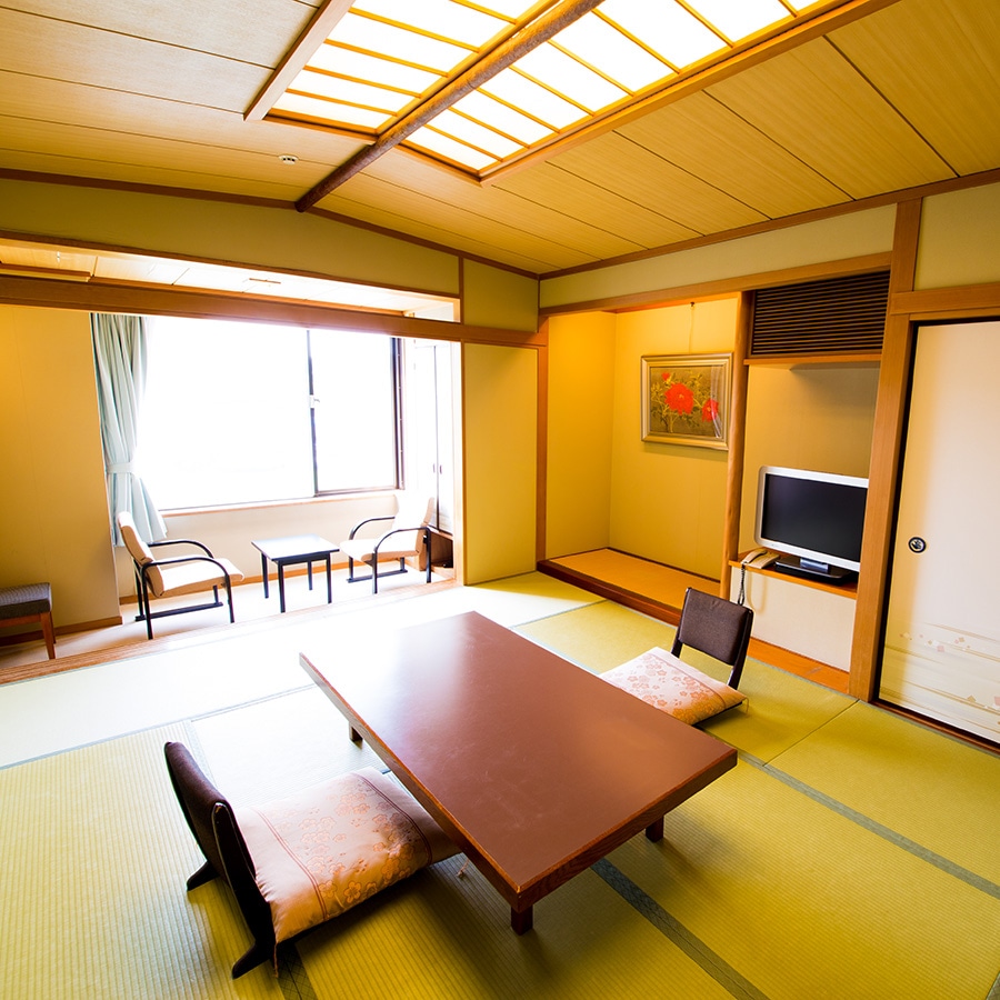山侧的日式房间