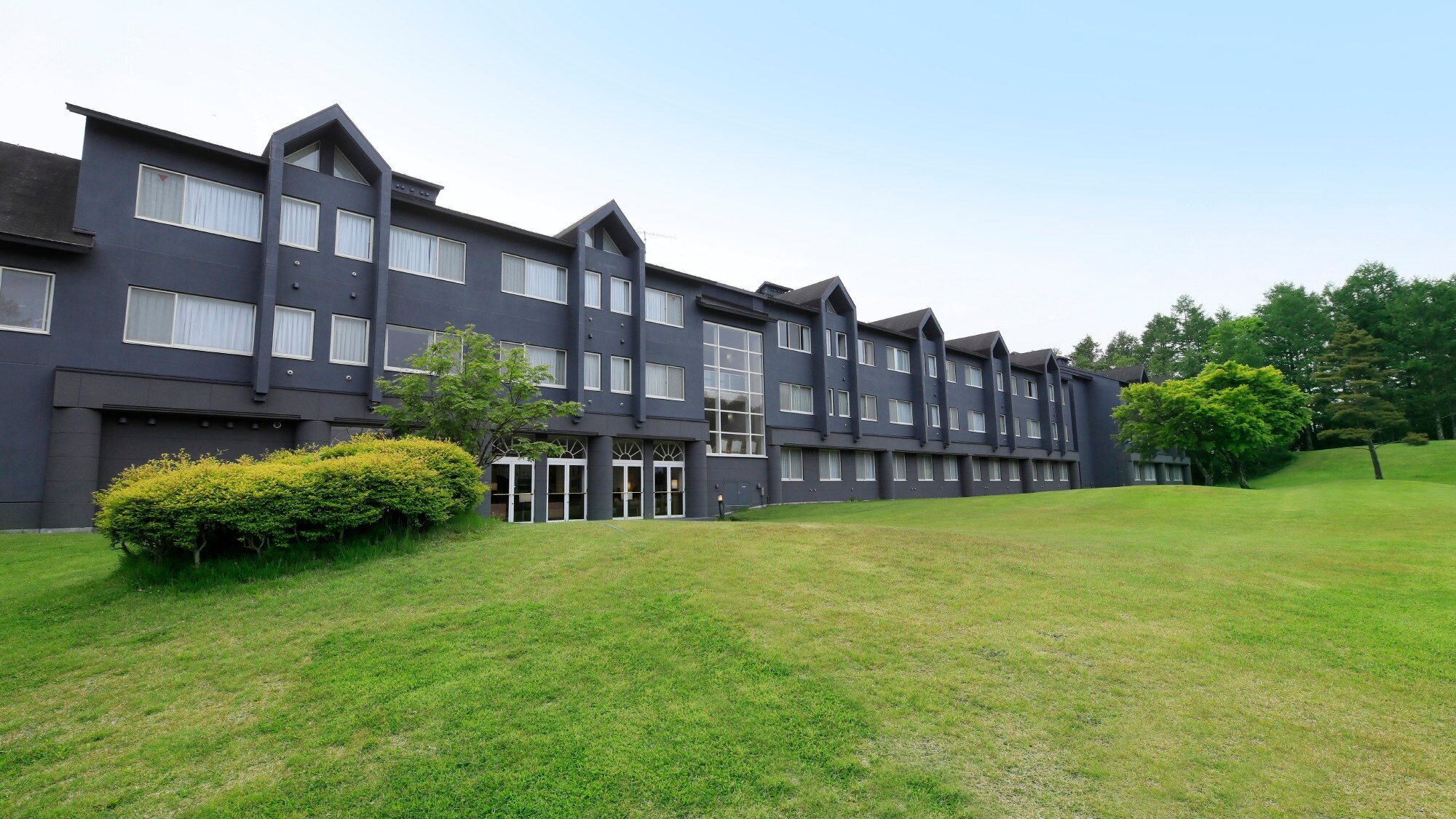 <Renovated in 2024> Hotel exterior
