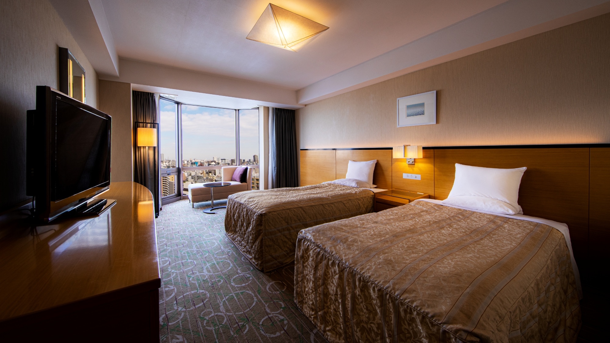 Standard twin room city side