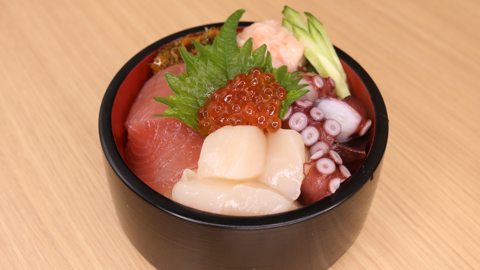 【自助早餐】海鮮蓋飯