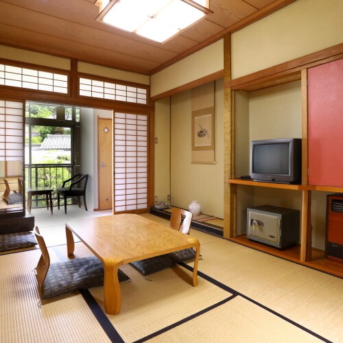 ■ Direkomendasikan untuk pelancong solo: Kamar bergaya Jepang seluas 8 tatami