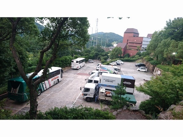 Mezzanine parking lot