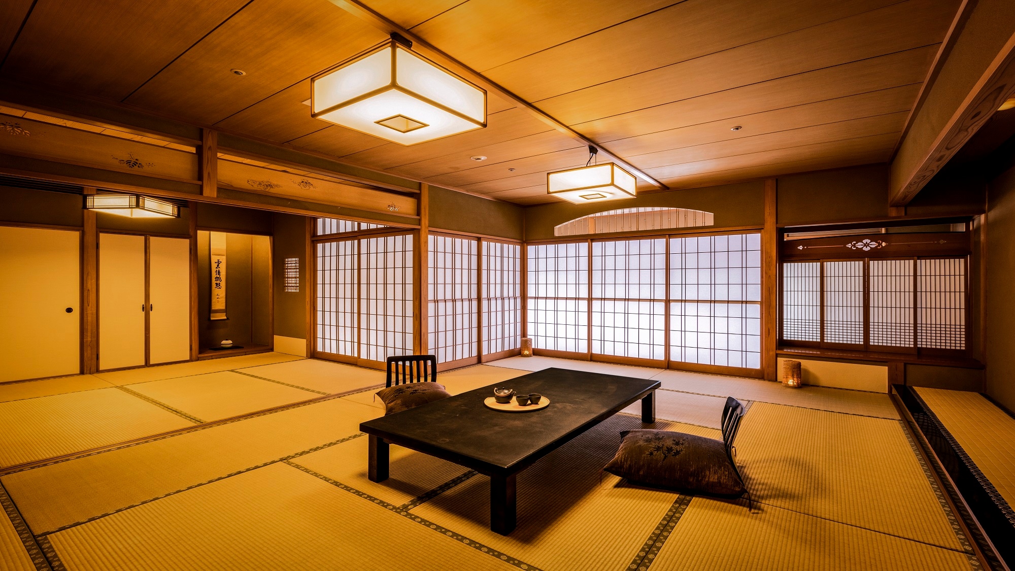 Superior Japanese-style room (18 tatami mats) x 2 rooms