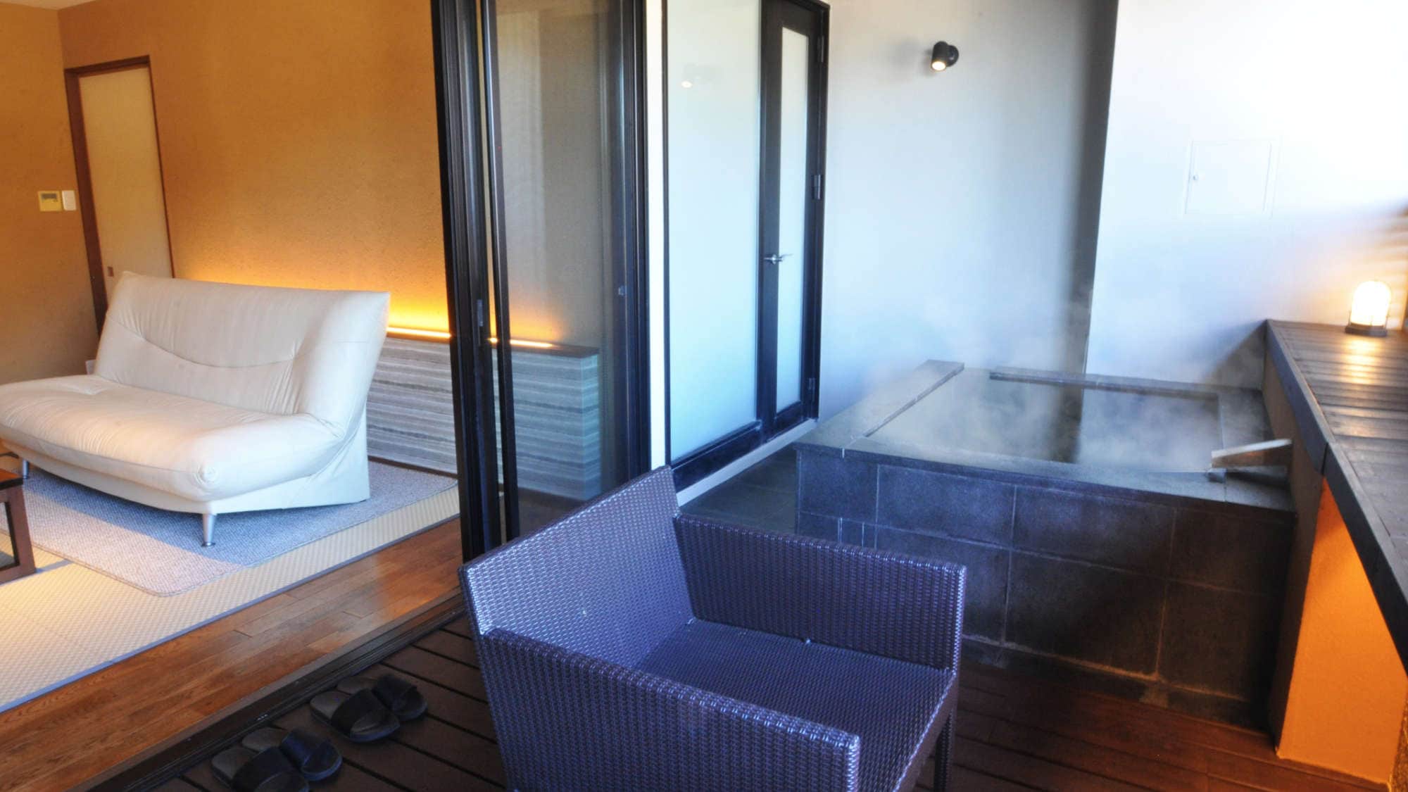 Top floor Japanese-Western style room