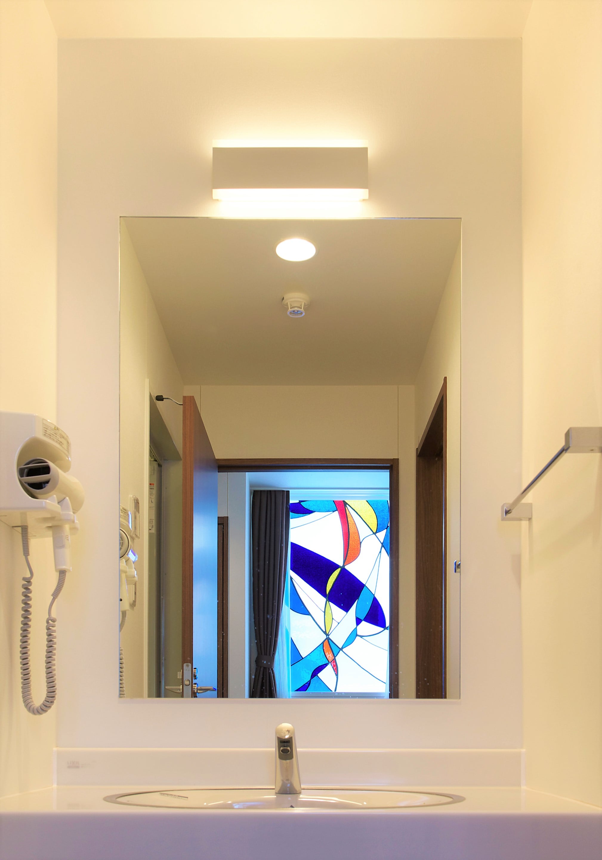 [Standard Twin Room (Non-smoking)] 5