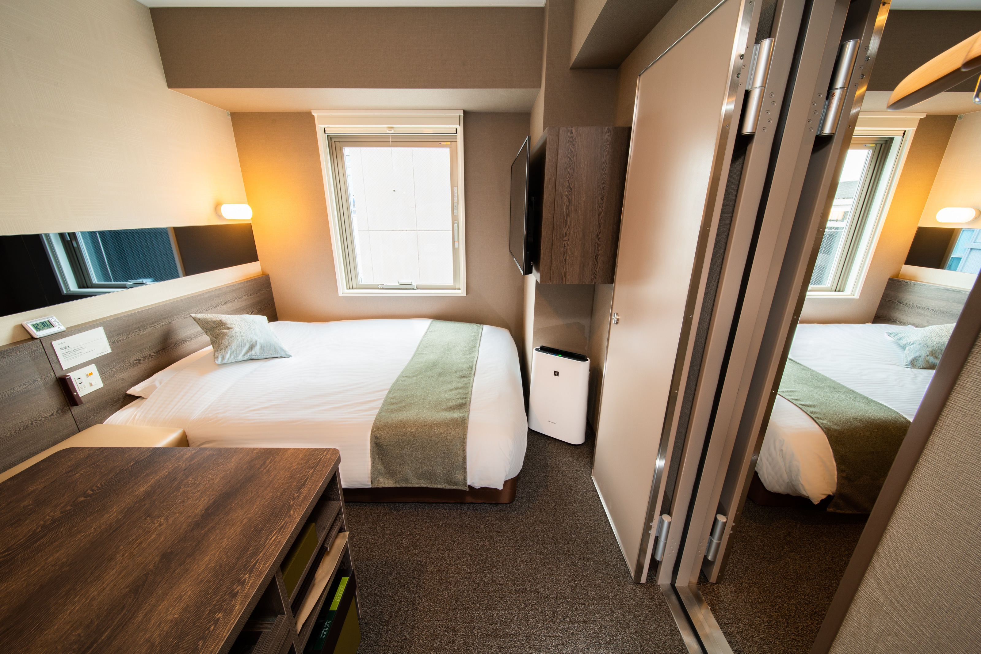 Connecting Rooms