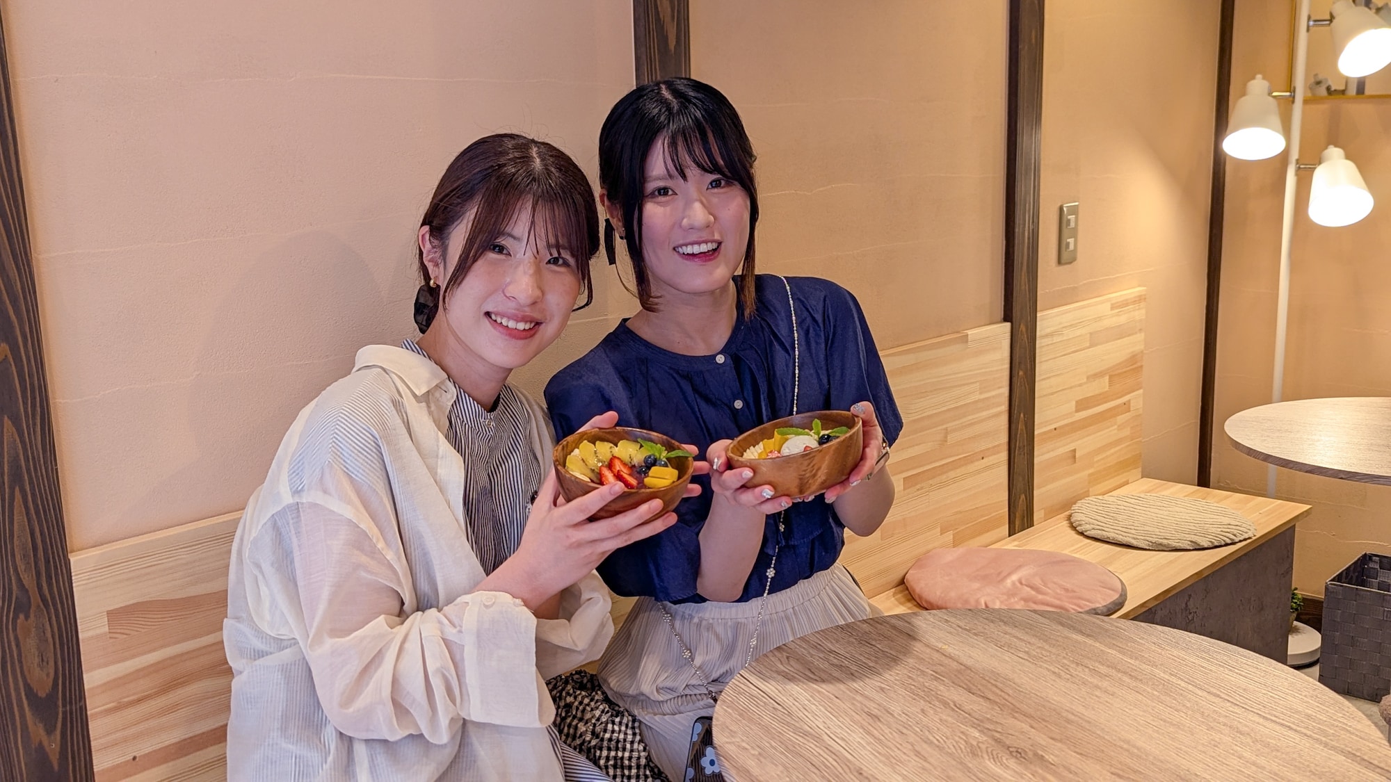 [Front Cafe] สามารถเลือกทานอาหารเช้าที่คาเฟ่หรือจะทานที่ห้องพักก็ได้