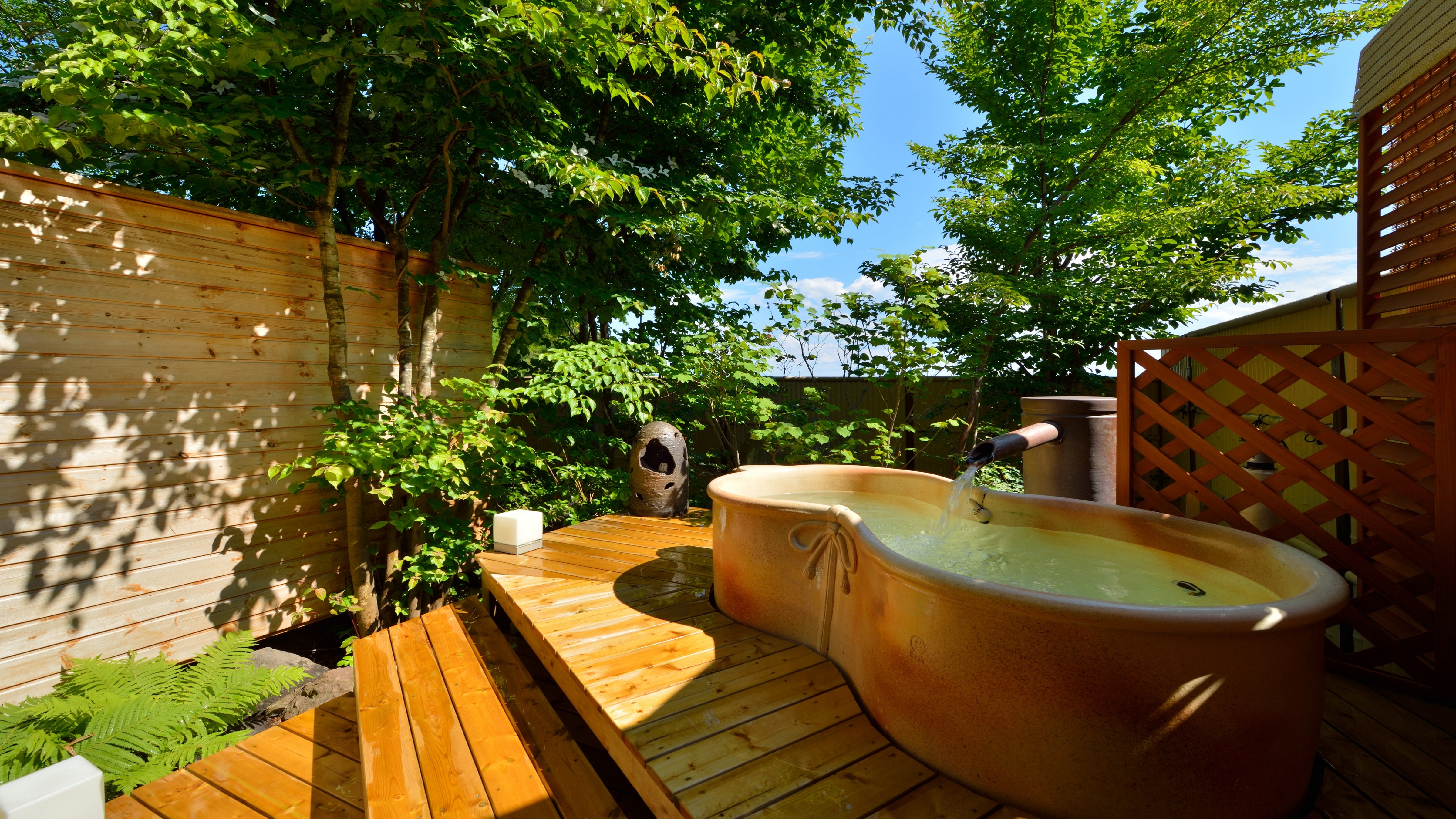 [Garden open-air bath: Private bath] Time is reserved for each room at check-in.