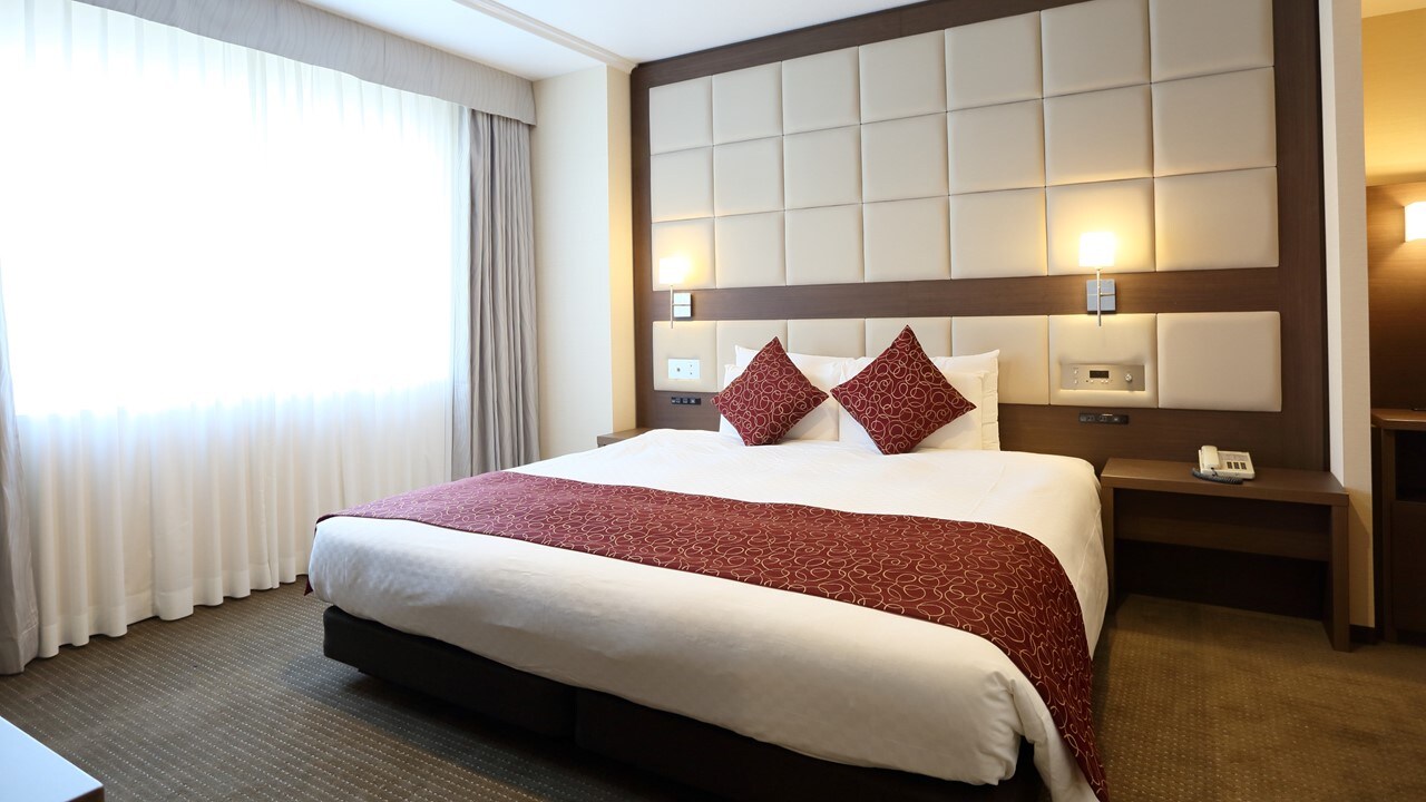 Pembaruan / Junior Suite King (kamar tidur)