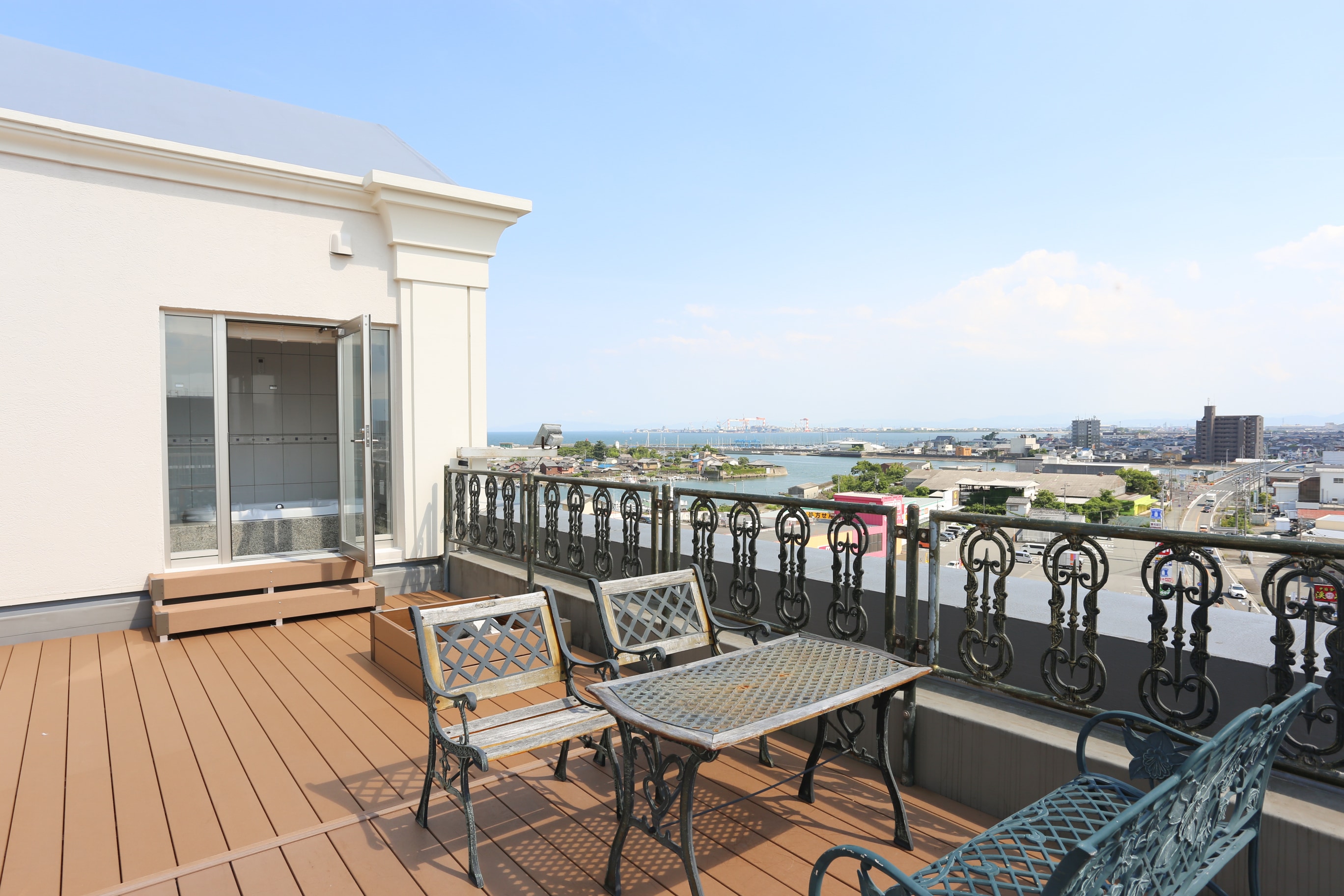 Sky Suite