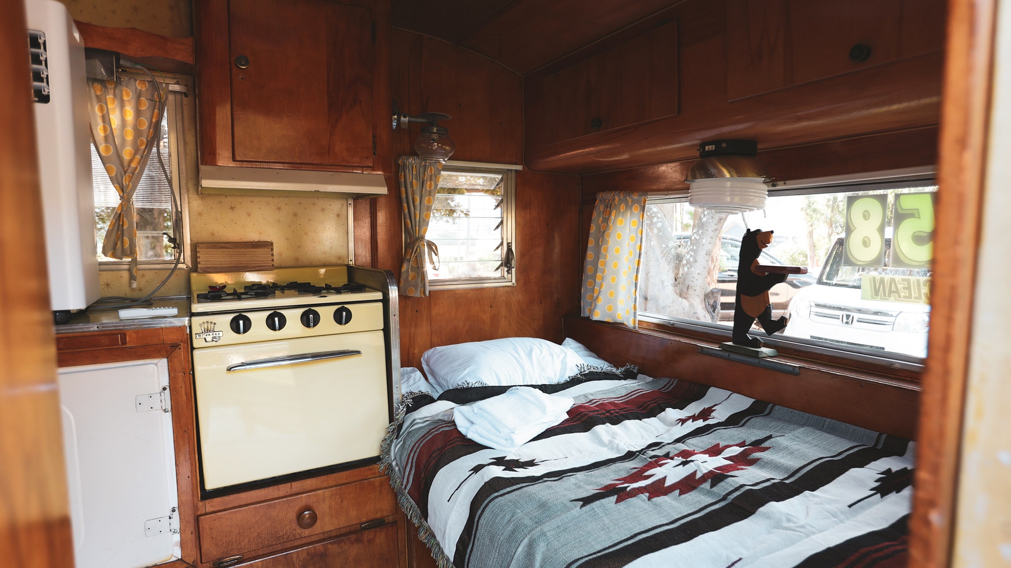 ・[Room] The accommodation facilities are fully equipped, yet you can enjoy an extraordinary experience that you can't find anywhere else.