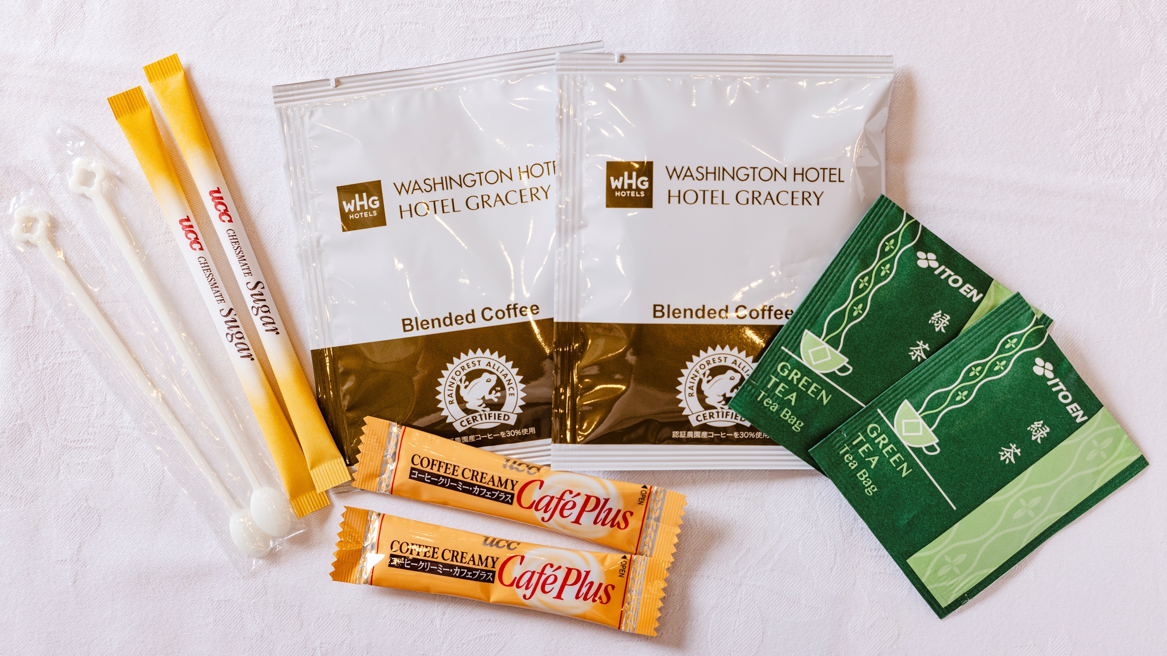 *비품(음료)/방에는 커피나 녹차 팩 등을 준비하고 있습니다