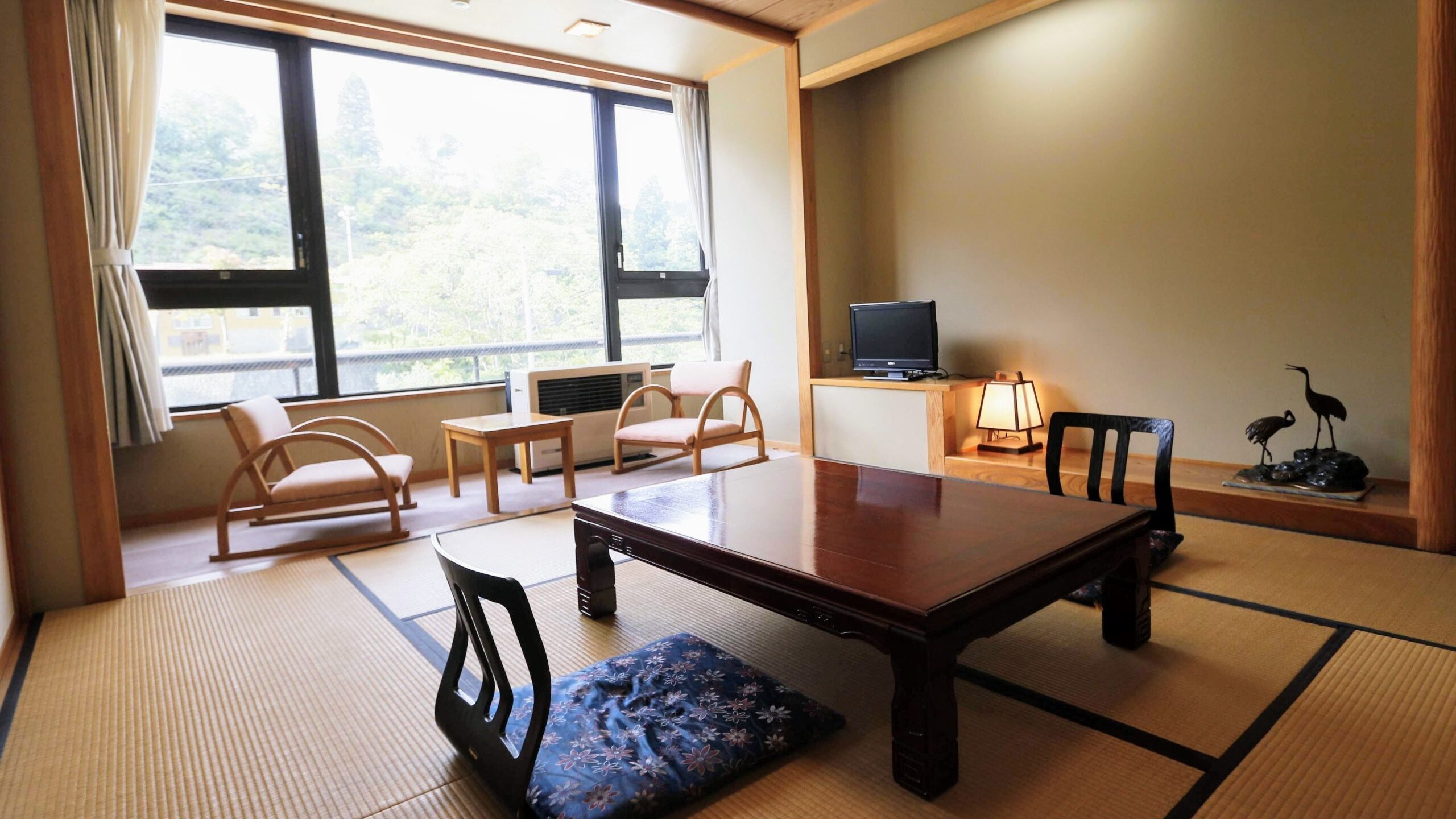 [Random room] An example of a Japanese-style room with 8 tatami mats