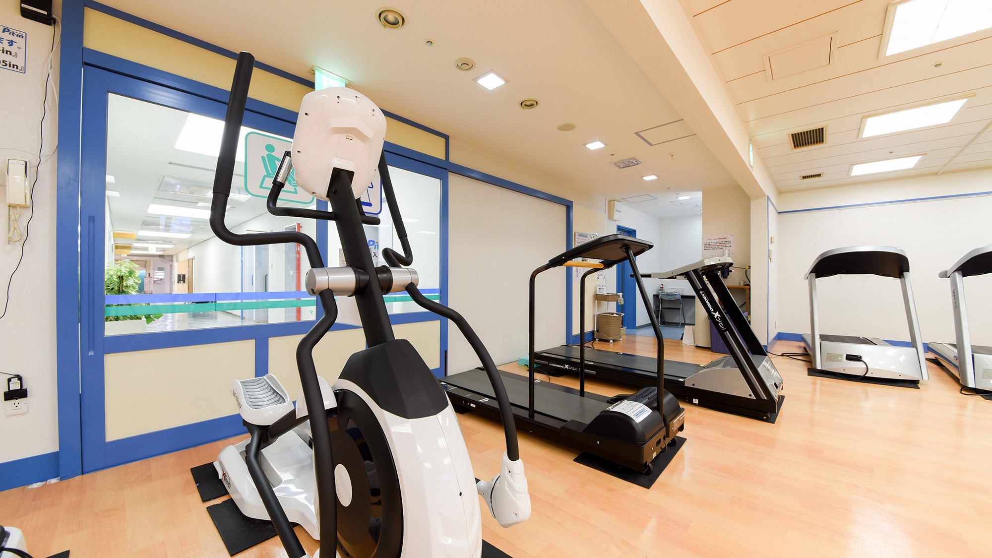*[Fitness Gym Pit-in] *Jam buka: 11:00-23:00 (penerimaan terakhir pukul 22:00)