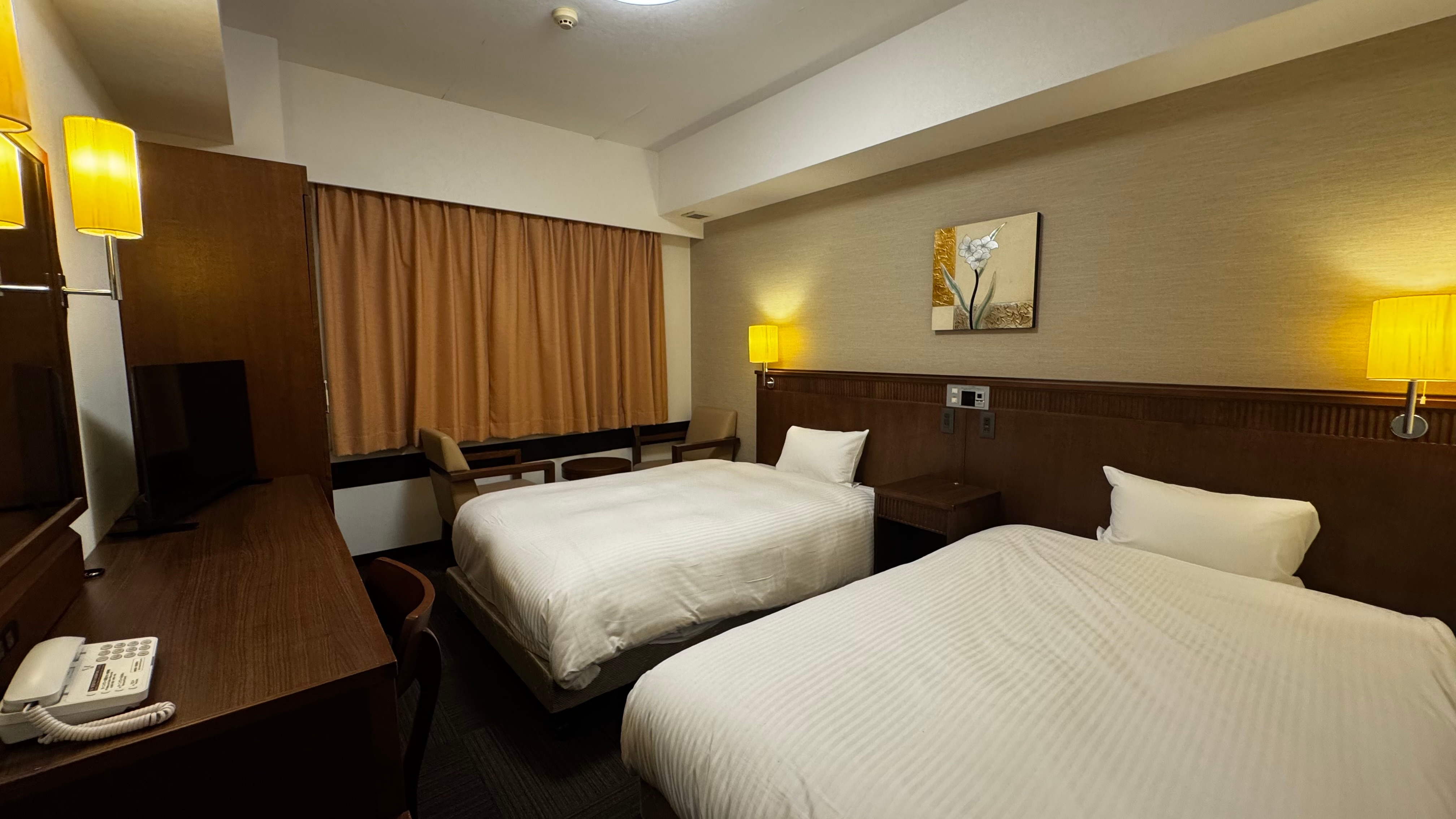 East Wing Twin Room