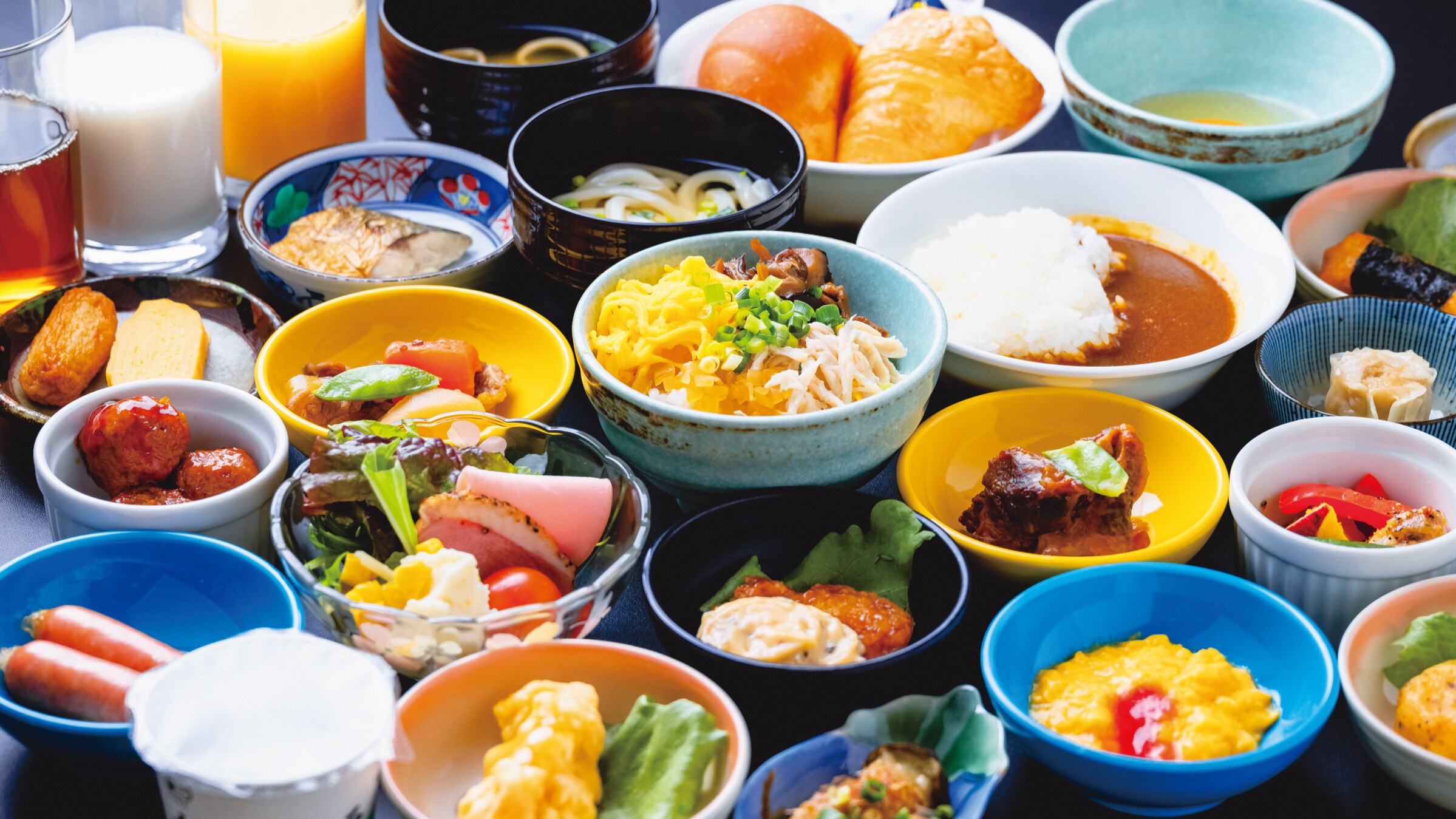 Small bowl style breakfast buffet