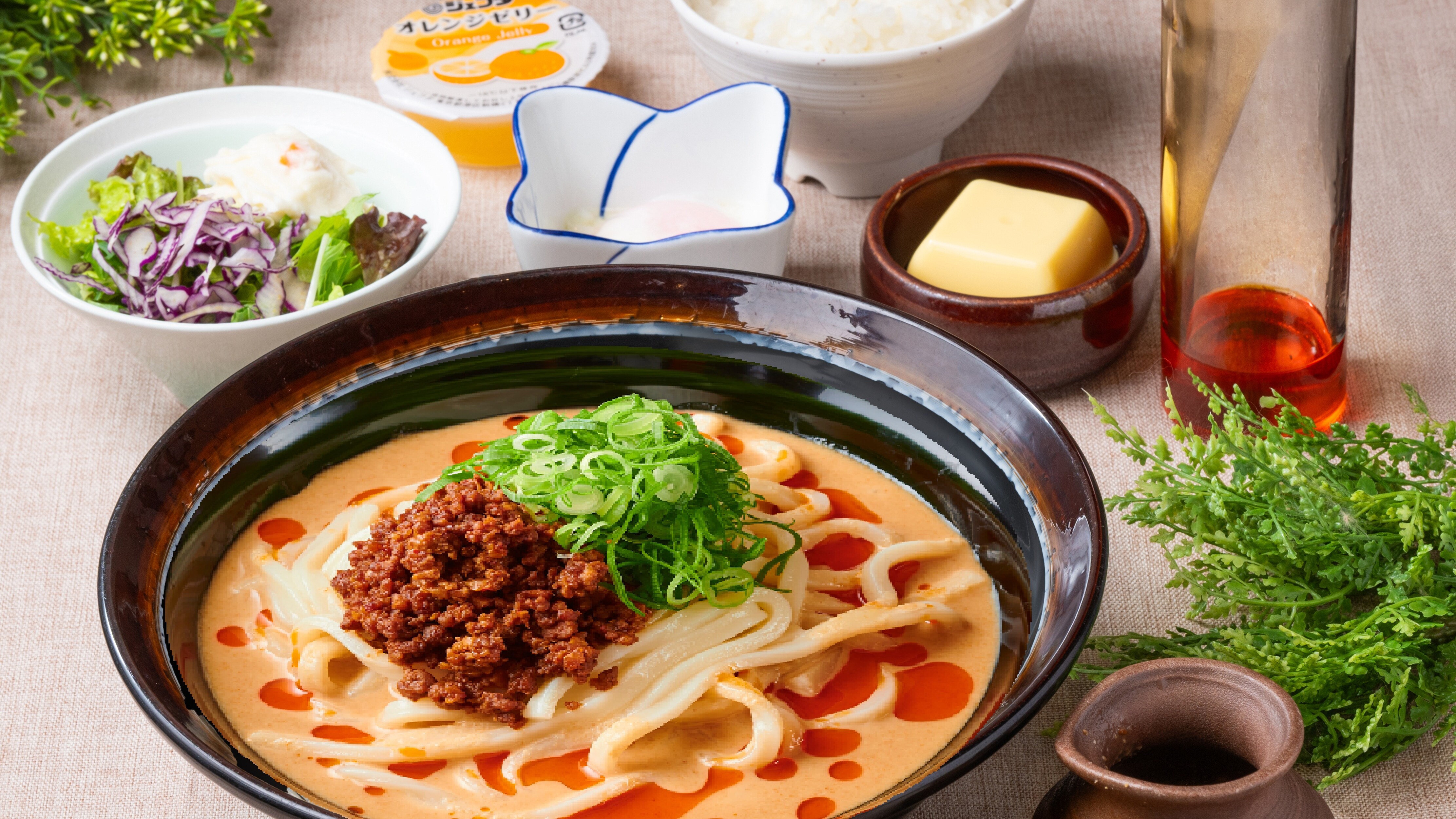 APA Hotel Iidabashi Ekimae ร้านอาหารเช้า "โกไมจิ" ชุดอาหารชุดอุด้งซอสงาดันดัน