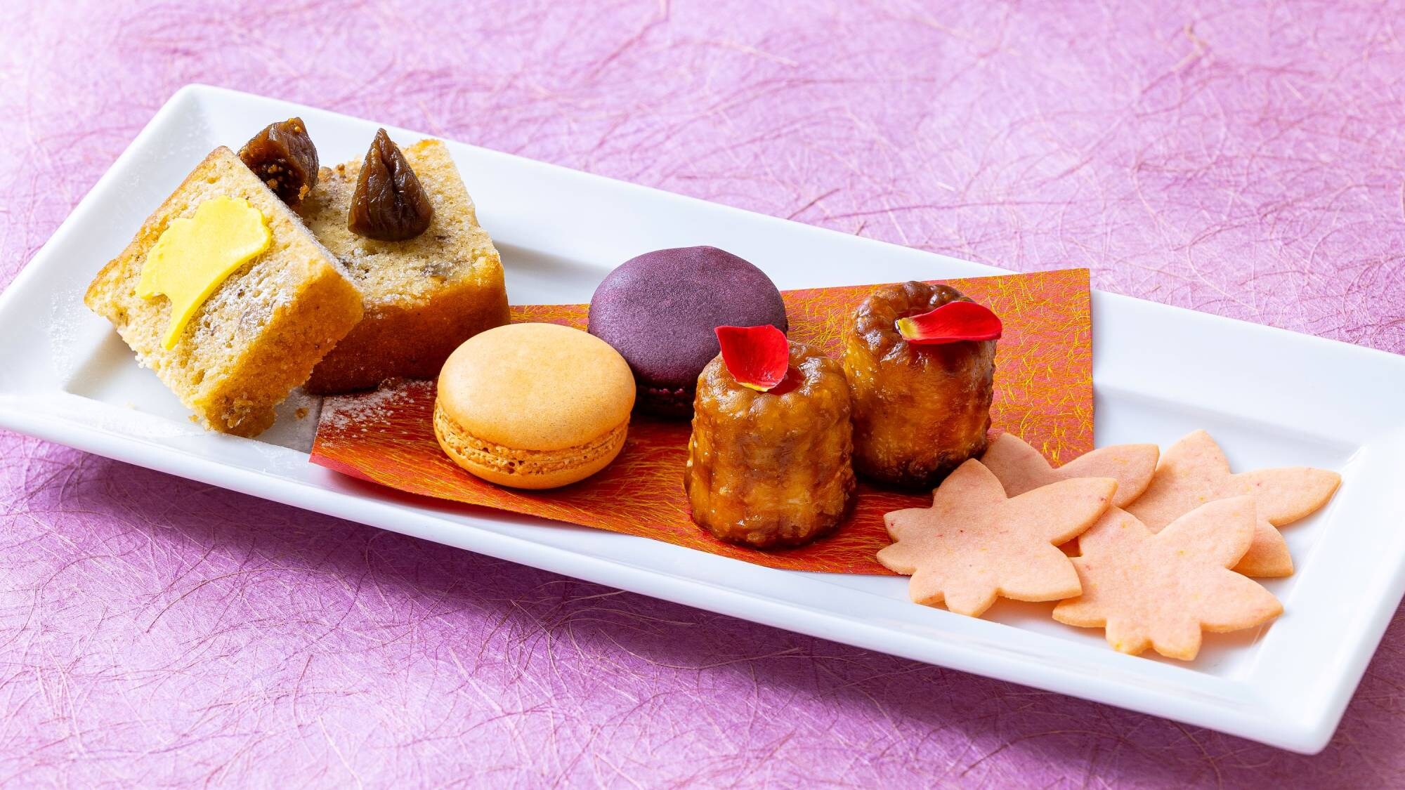 แผนการเข้าพักชั้นฤดูใบไม้ร่วงในป่าขนมหวาน