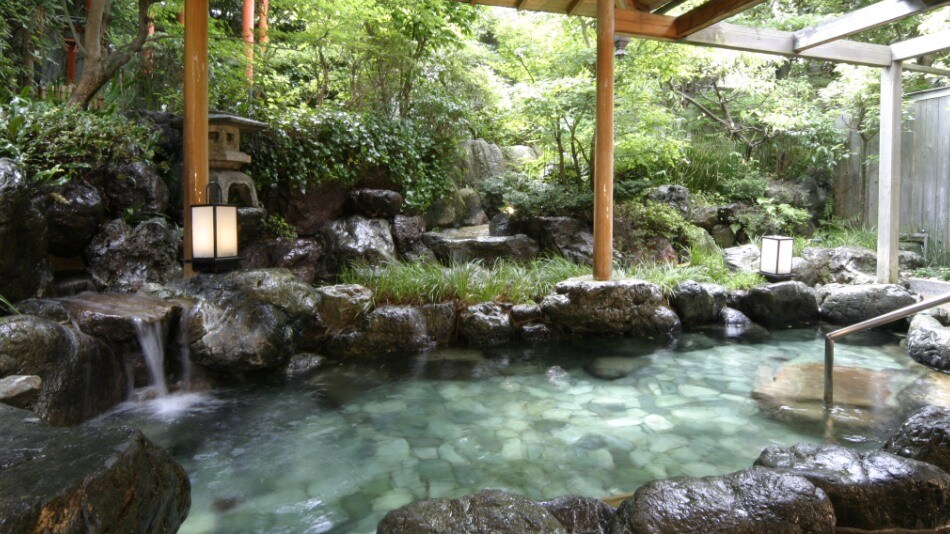 Large communal bath Garden open-air bath Rock bath