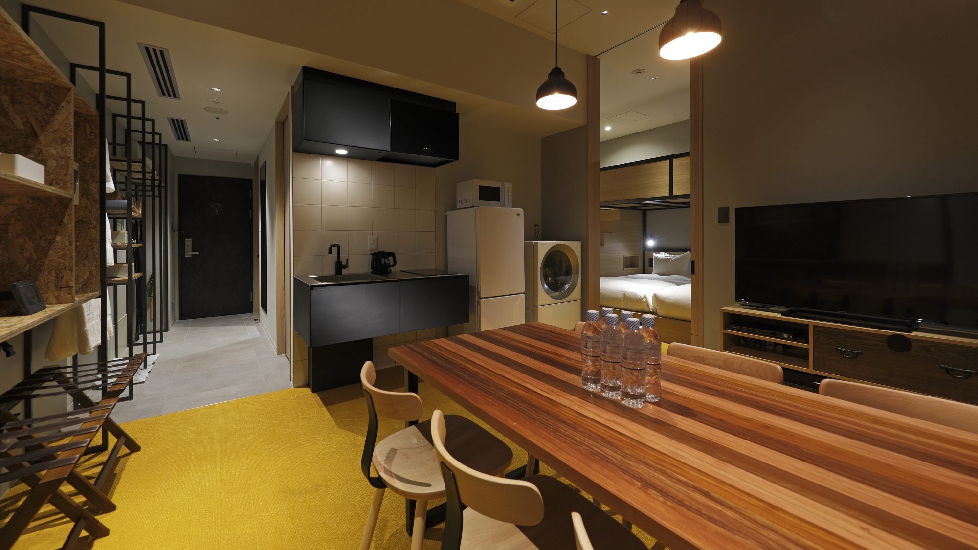 ◆ Aoi Bank Bedroom | A spacious living and dining area with a kitchen.