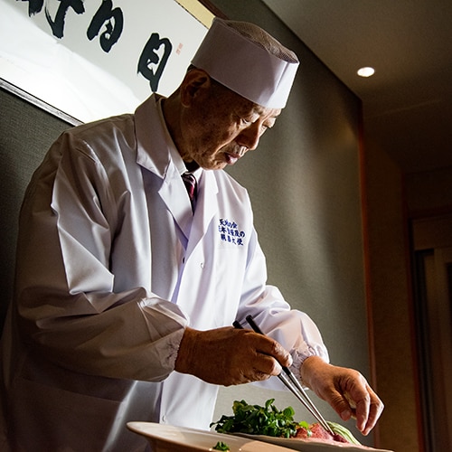 * [Medal chef: Tadamichi Ota] We will deliver not only delicious food but also smiley food with a novel idea.