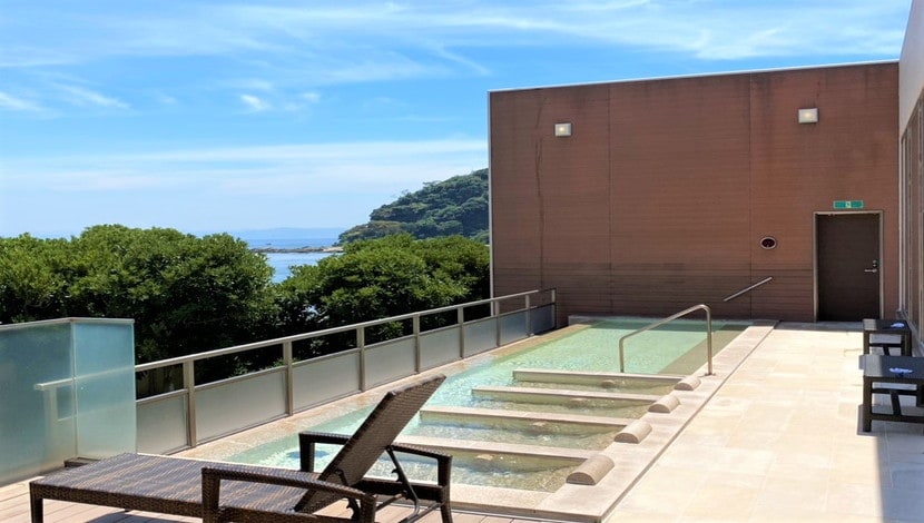 [大浴場/男浴場] 露天浴池